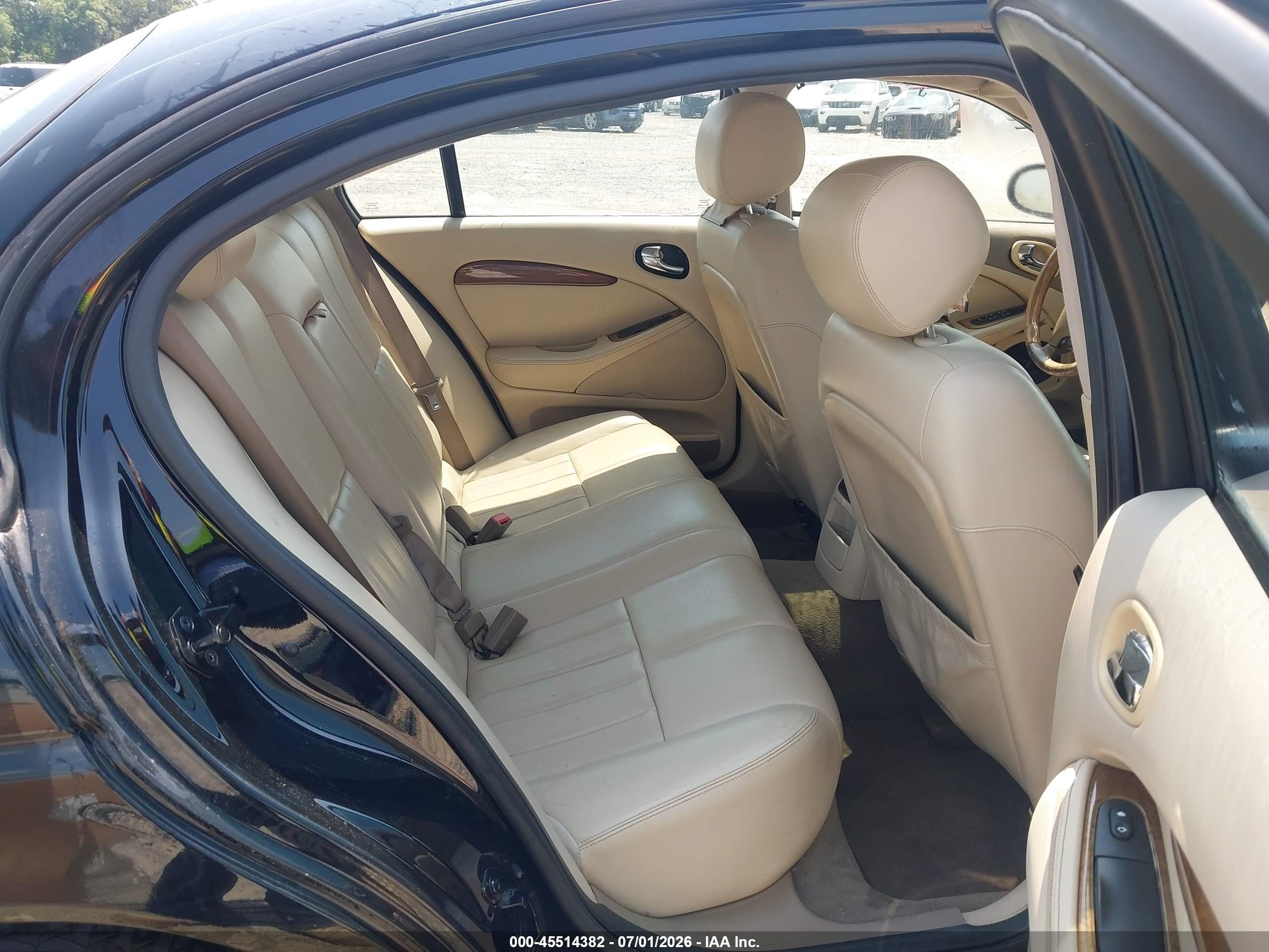 2003 Jaguar S-type 4.2l V8 Black vin: SAJEA01U33HM85326