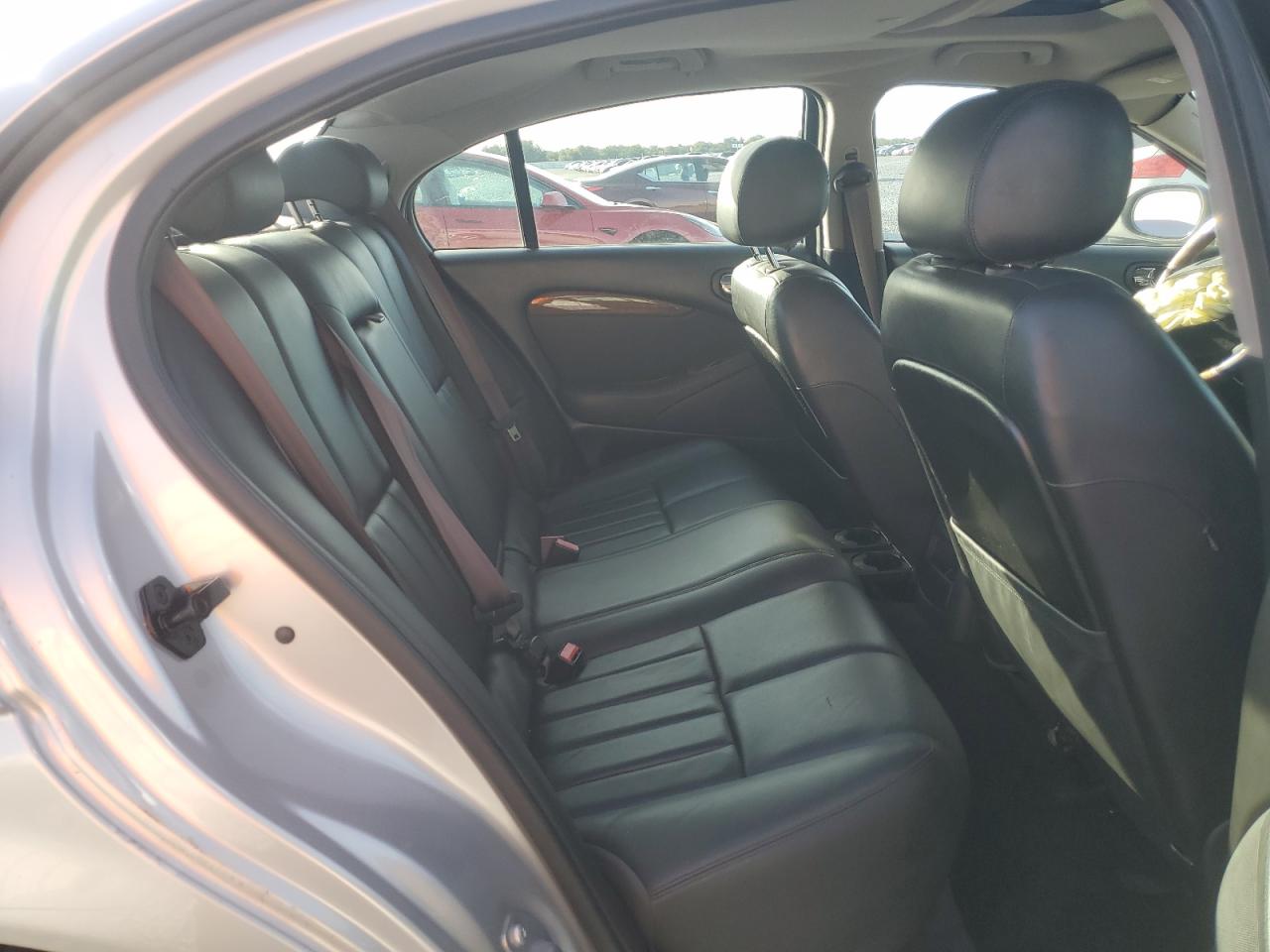2003 Jaguar S-type Silver vin: SAJEA01U93HM88313