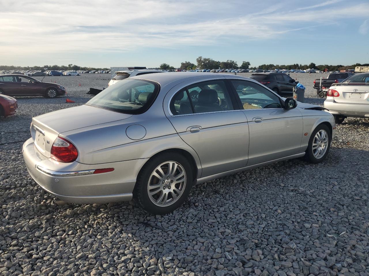 2003 Jaguar S-type Silver vin: SAJEA01U93HM88313
