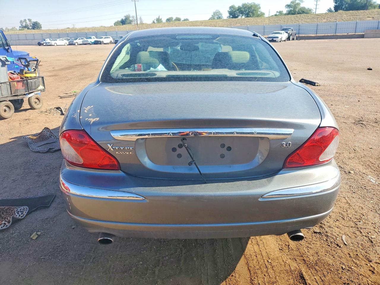 2004 Jaguar X-type 3.0 Silver vin: SAJEA51C14WD58787