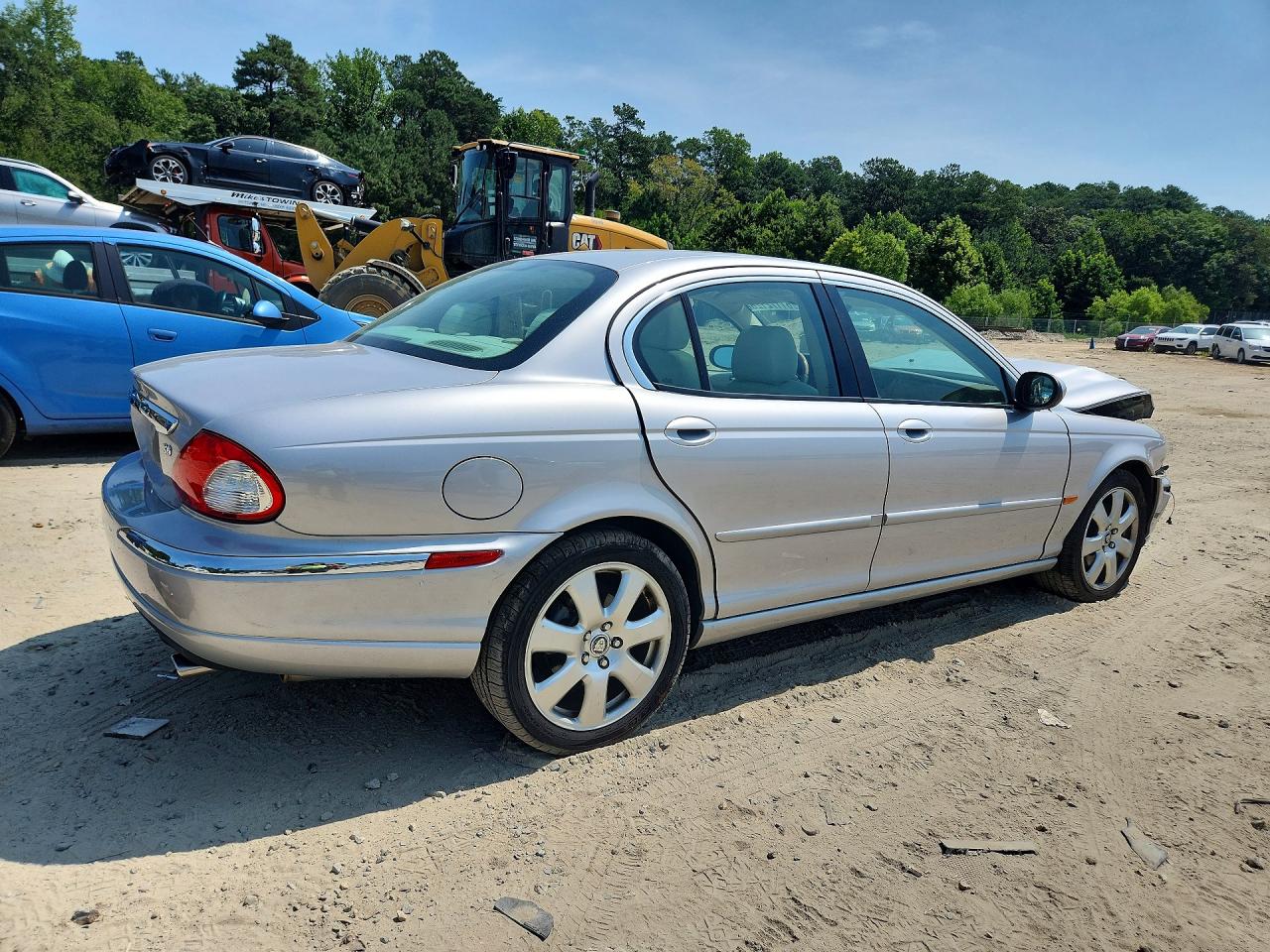 2004 Jaguar X-type 3.0 Silver vin: SAJEA51C14WD68526