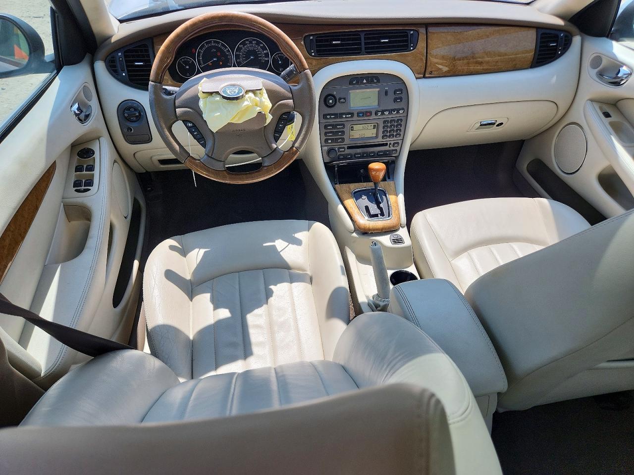 2004 Jaguar X-type 3.0 Silver vin: SAJEA51C14WD68526