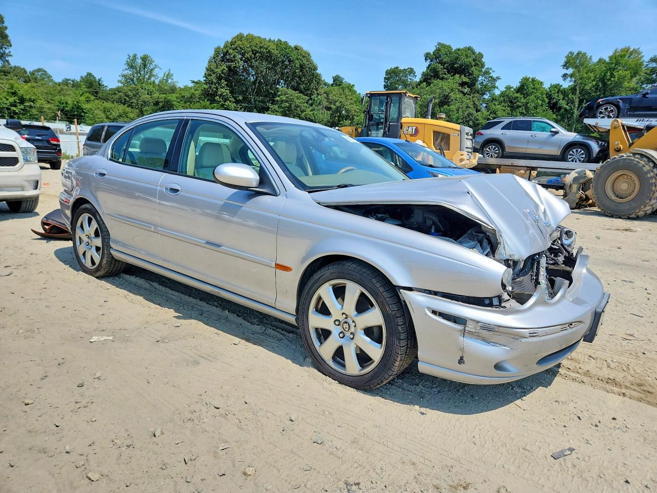2004 Jaguar X-type 3.0 Silver vin: SAJEA51C14WD68526