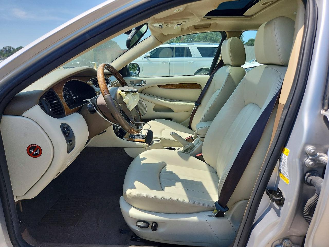 2004 Jaguar X-type 3.0 Silver vin: SAJEA51C14WD68526