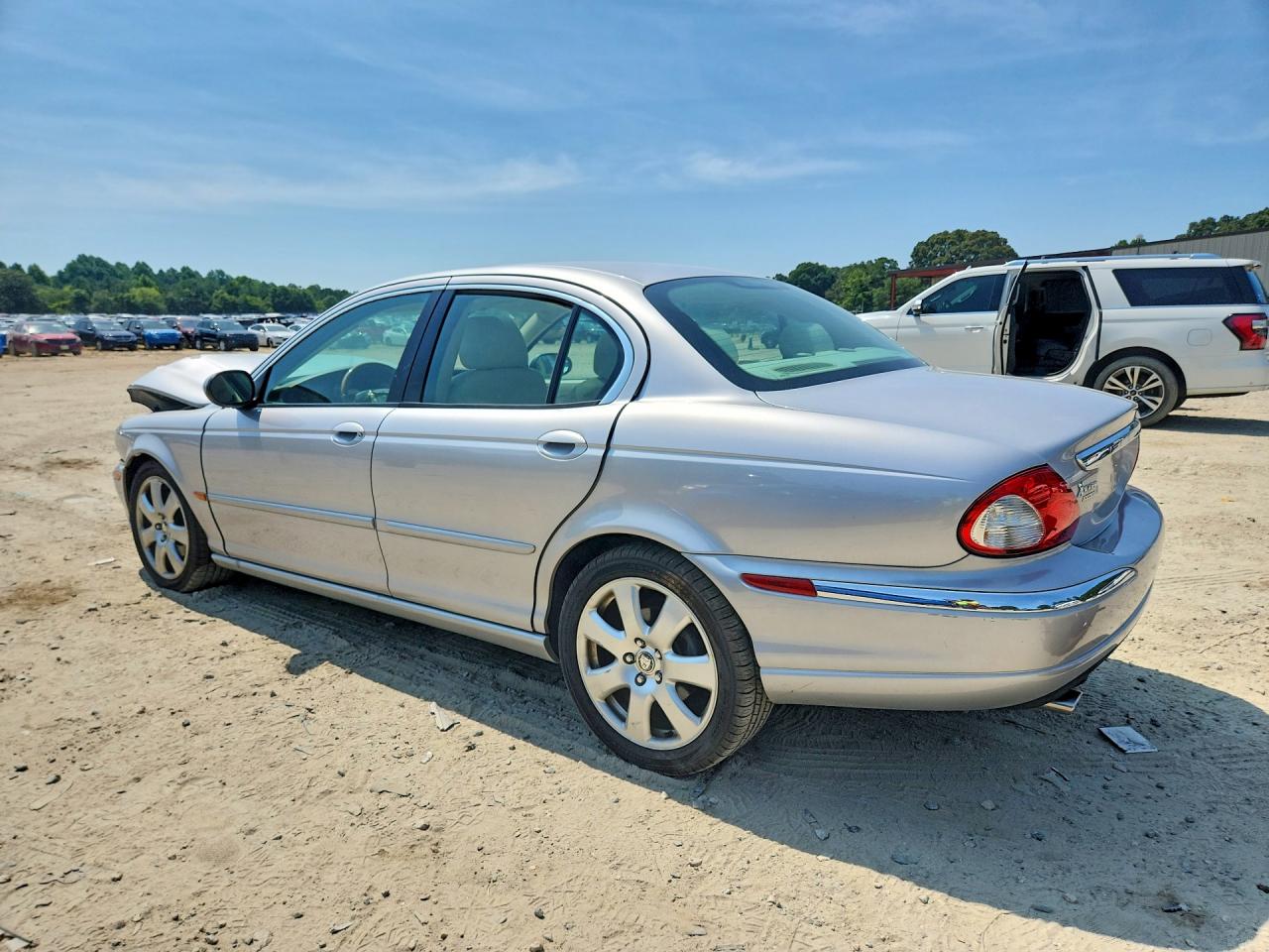 2004 Jaguar X-type 3.0 Silver vin: SAJEA51C14WD68526