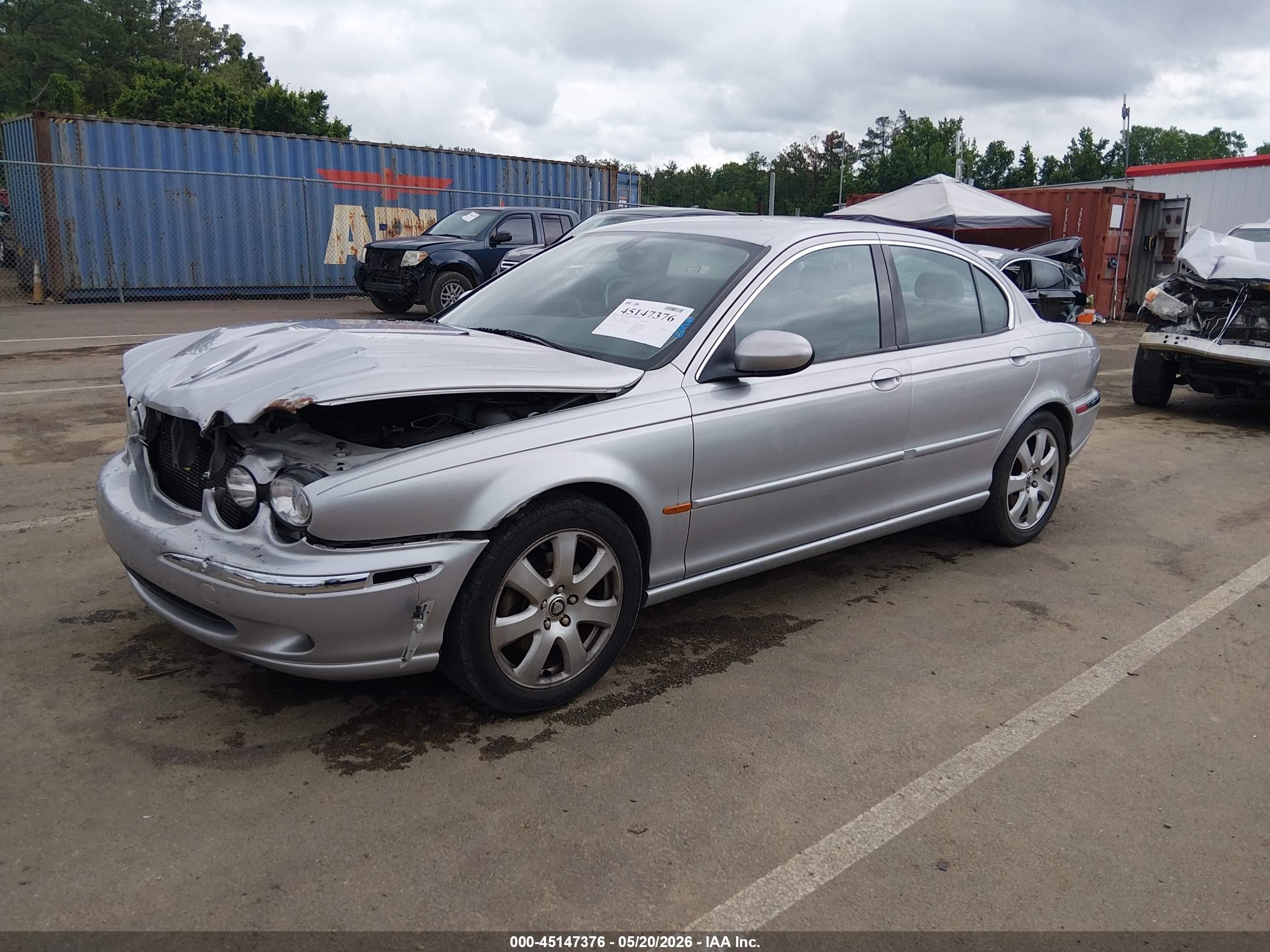 2004 Jaguar X-type 3.0 Silver vin: SAJEA51C24WE02358