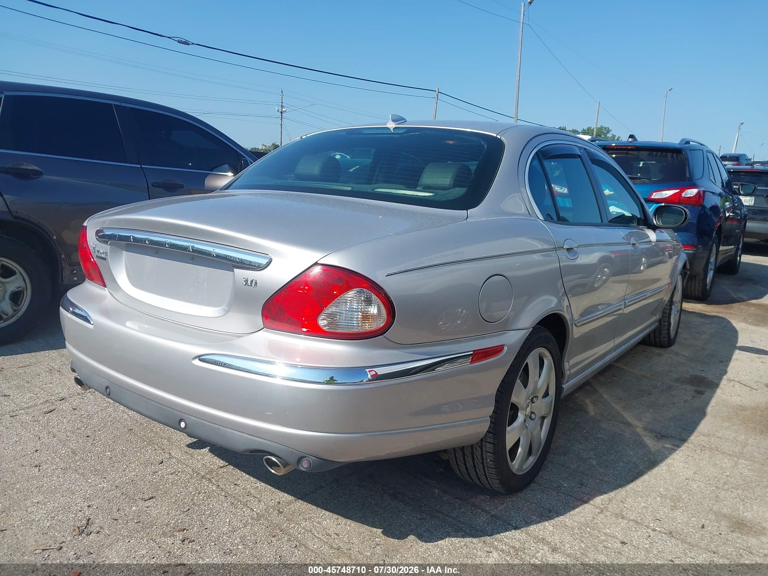 2004 Jaguar X-type 3.0 Серебряный vin: SAJEA51C44WE05746