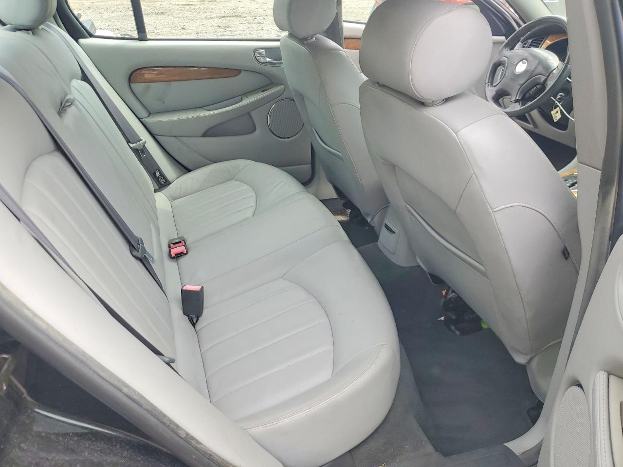 2002 Jaguar X-type 3.0 Black vin: SAJEA51C52WC20621