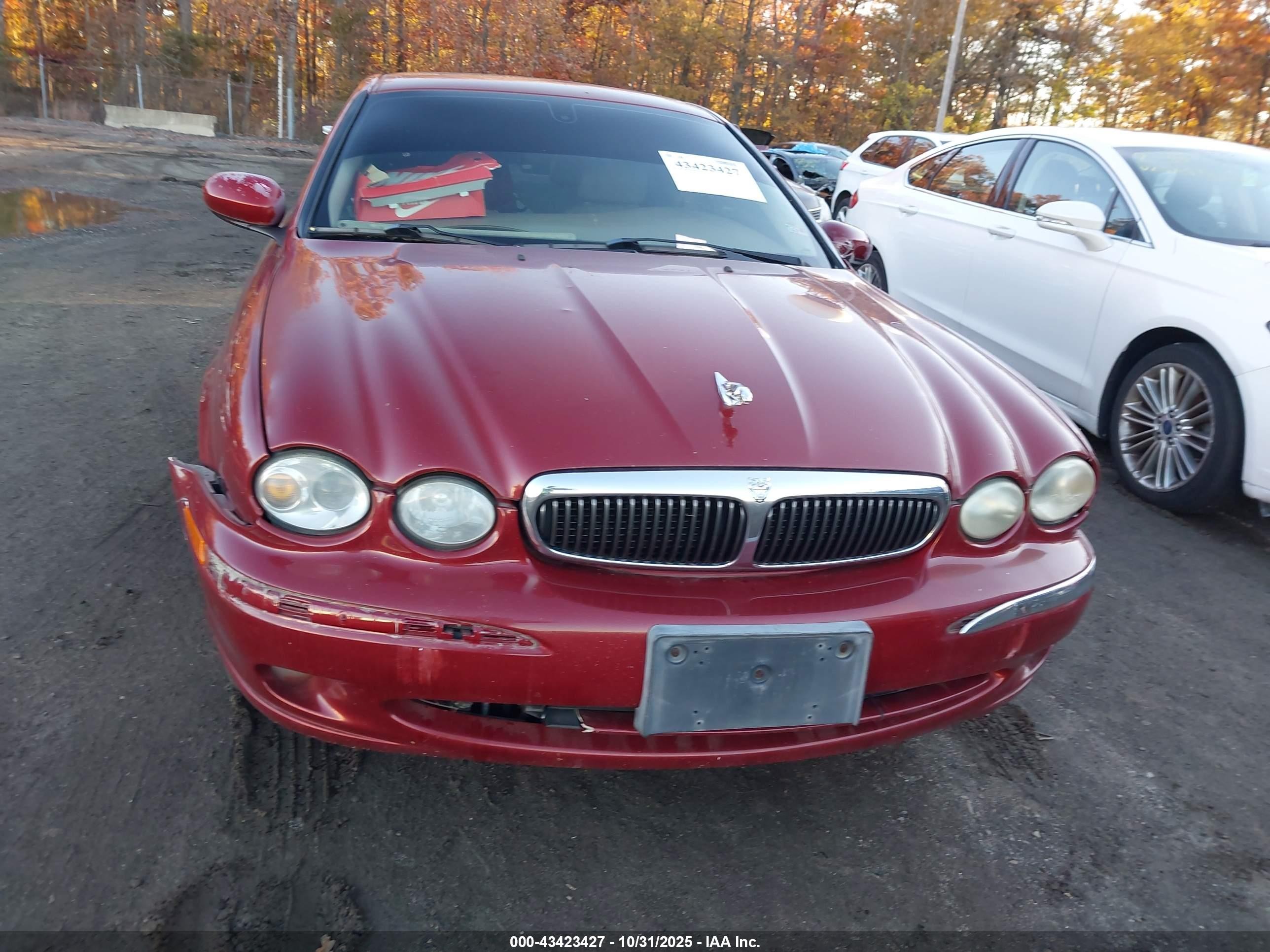 2002 Jaguar X-type 3.0l Burgundy vin: SAJEA51C62WC55779