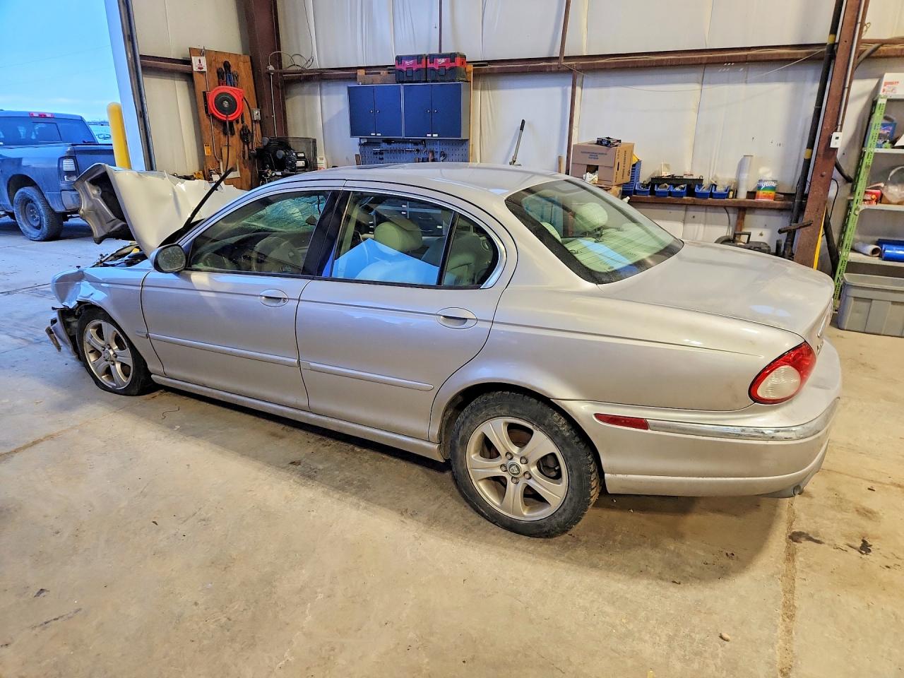 2002 Jaguar X-type 3.0 Silver vin: SAJEA51C62WC68614
