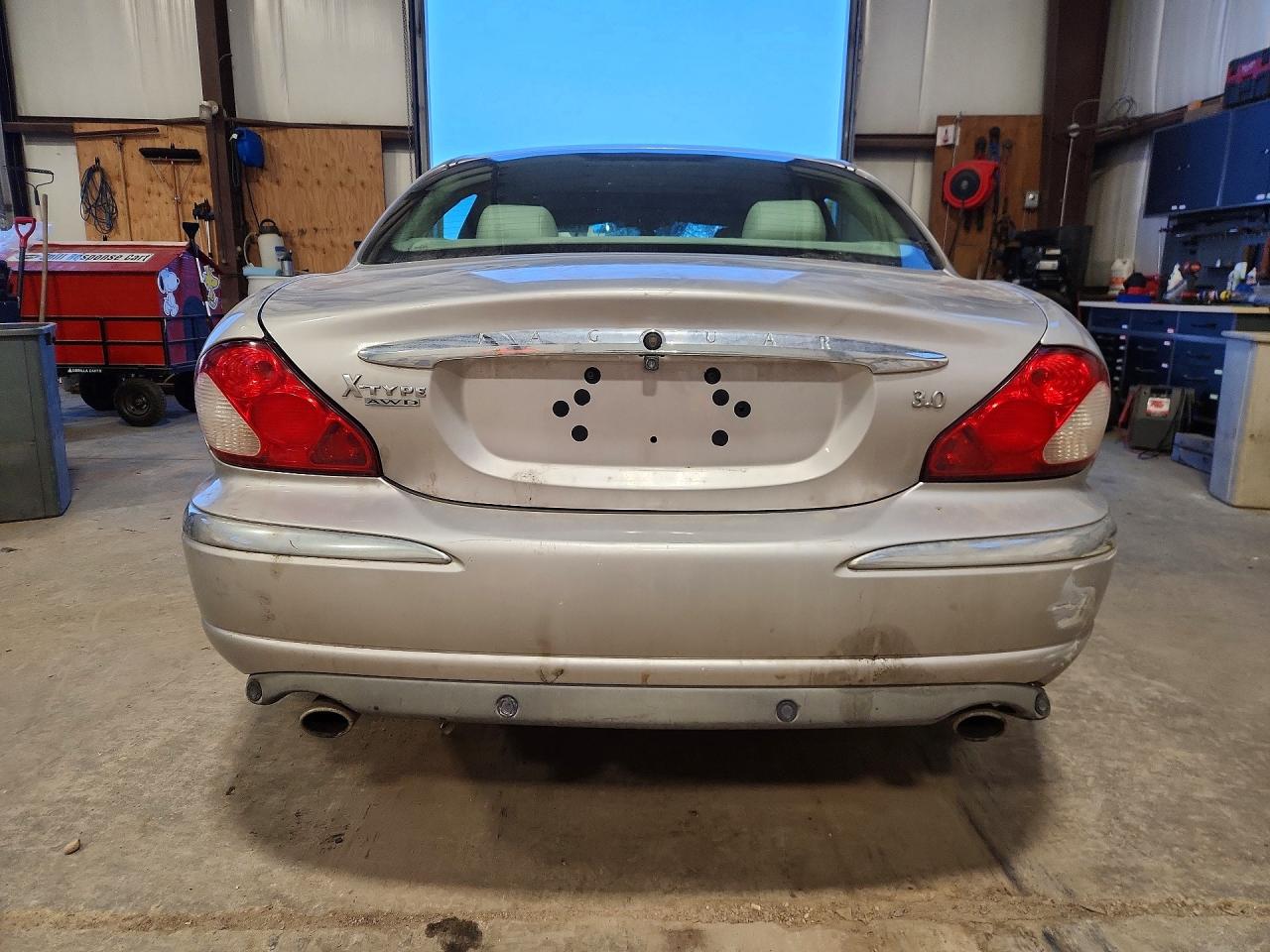 2002 Jaguar X-type 3.0 Silver vin: SAJEA51C62WC68614