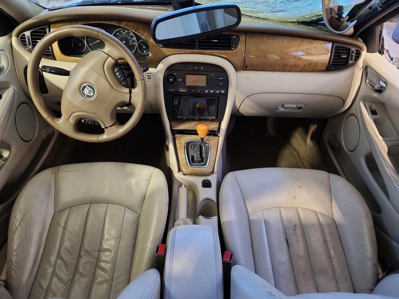 2002 Jaguar X-type 3.0 Silver vin: SAJEA51C62WC68614