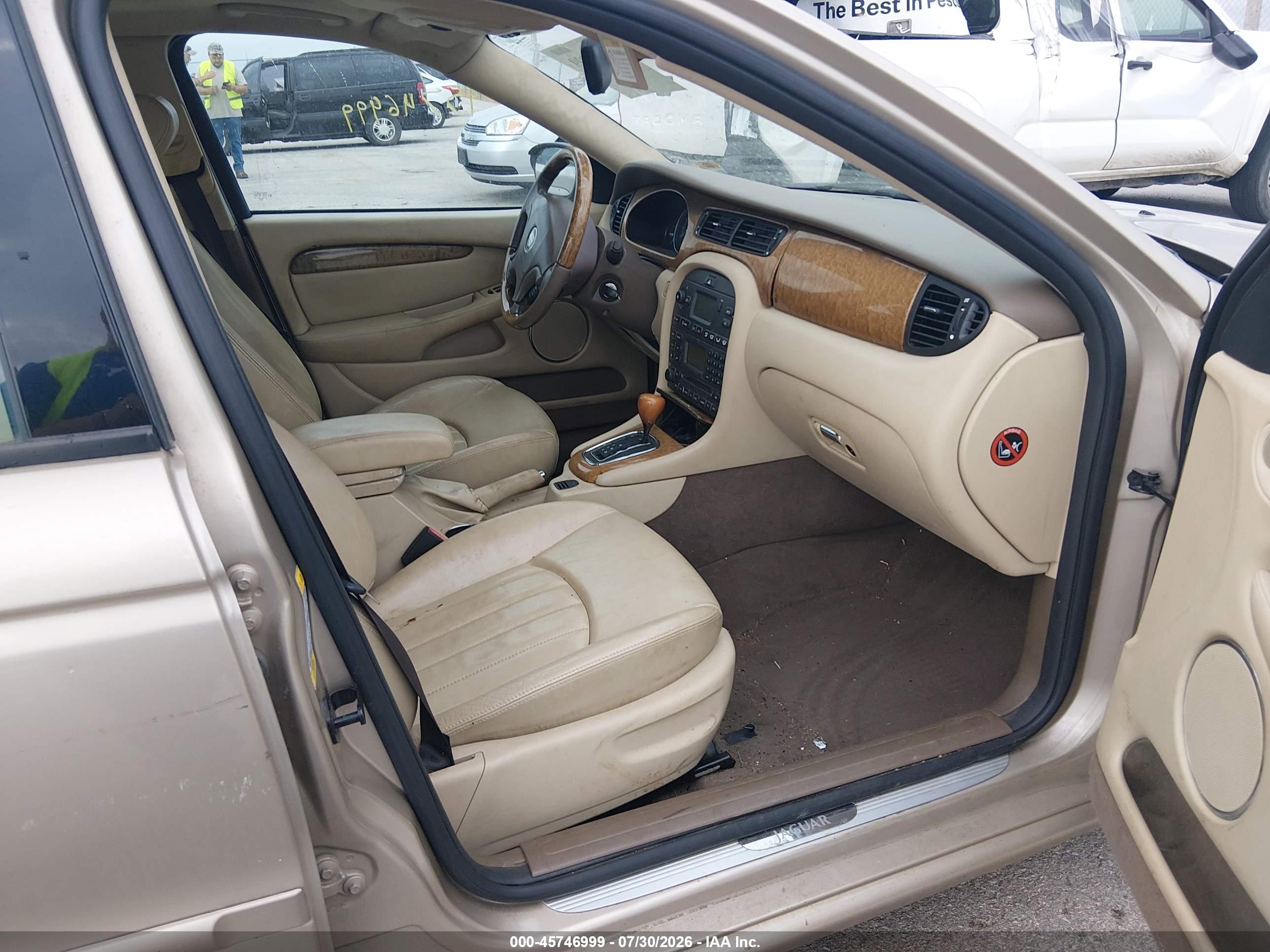2004 Jaguar X-type 3.0 Желто-коричневый vin: SAJEA51C64WD73480