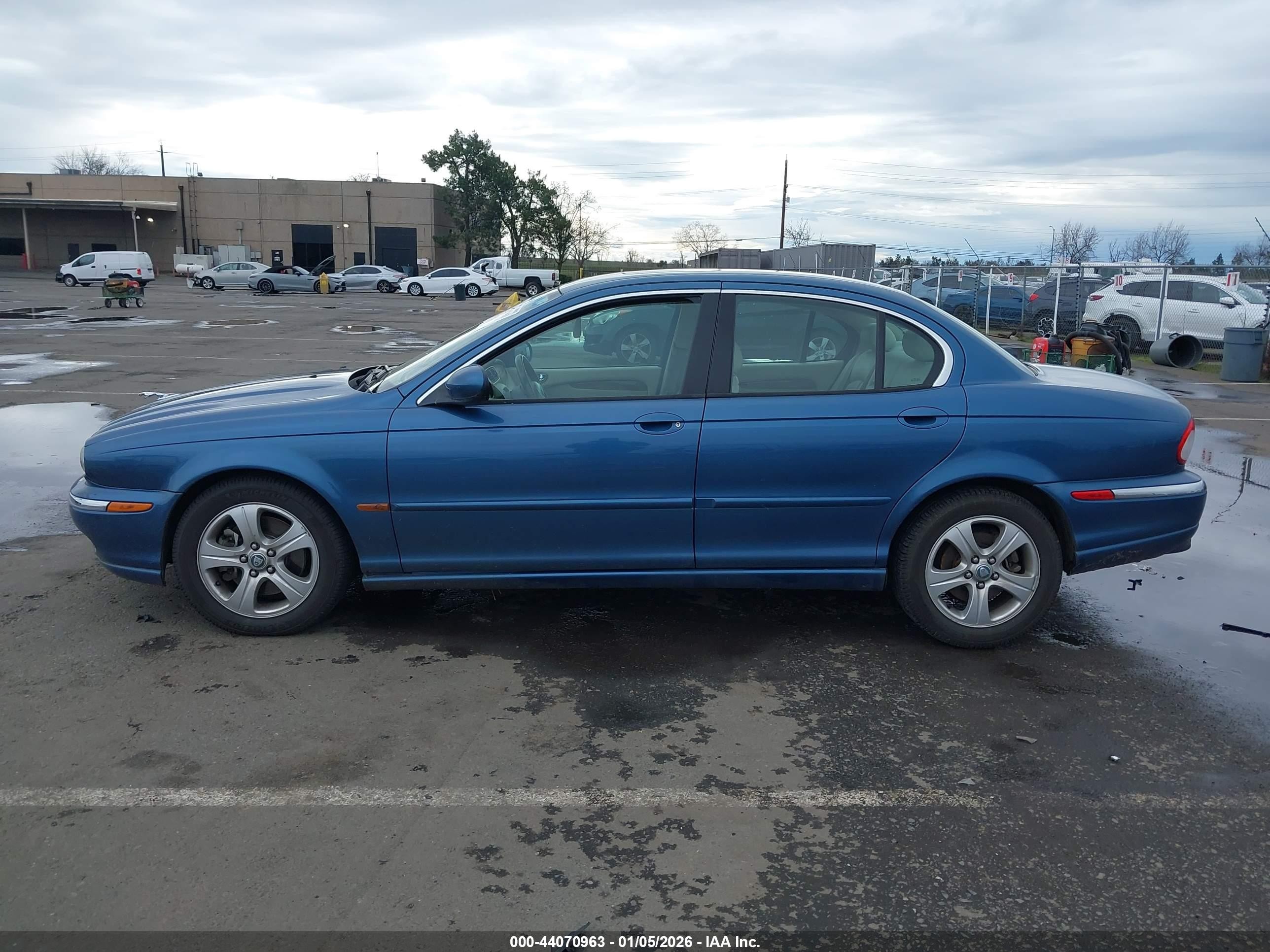 2002 Jaguar X-type 3.0l Blue vin: SAJEA51C72WC46671