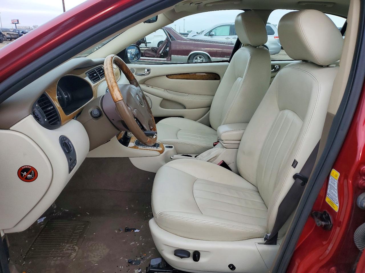 2004 Jaguar X-type 3.0 Red vin: SAJEA51C74WD68143