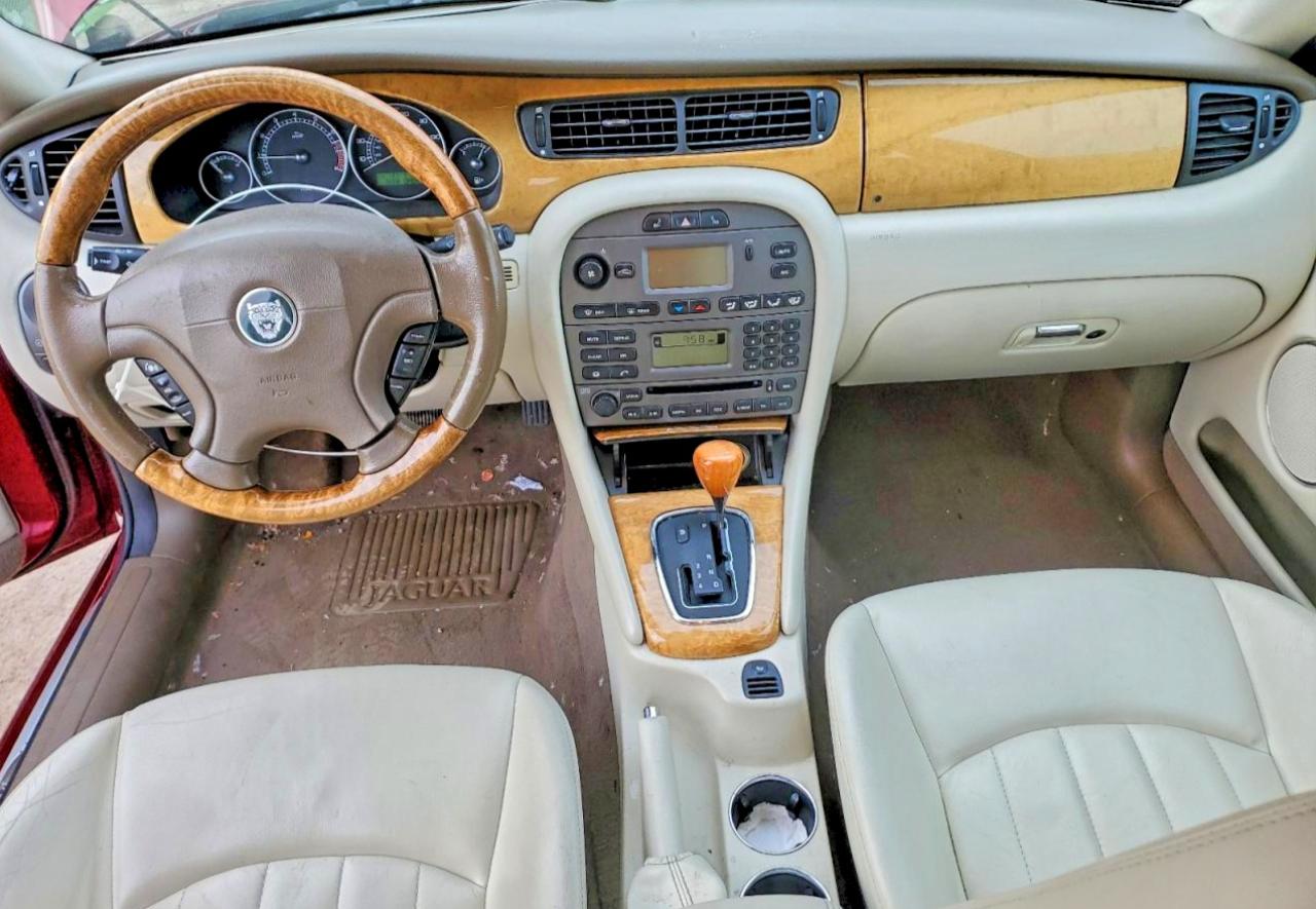 2004 Jaguar X-type 3.0 Red vin: SAJEA51C74WD68143