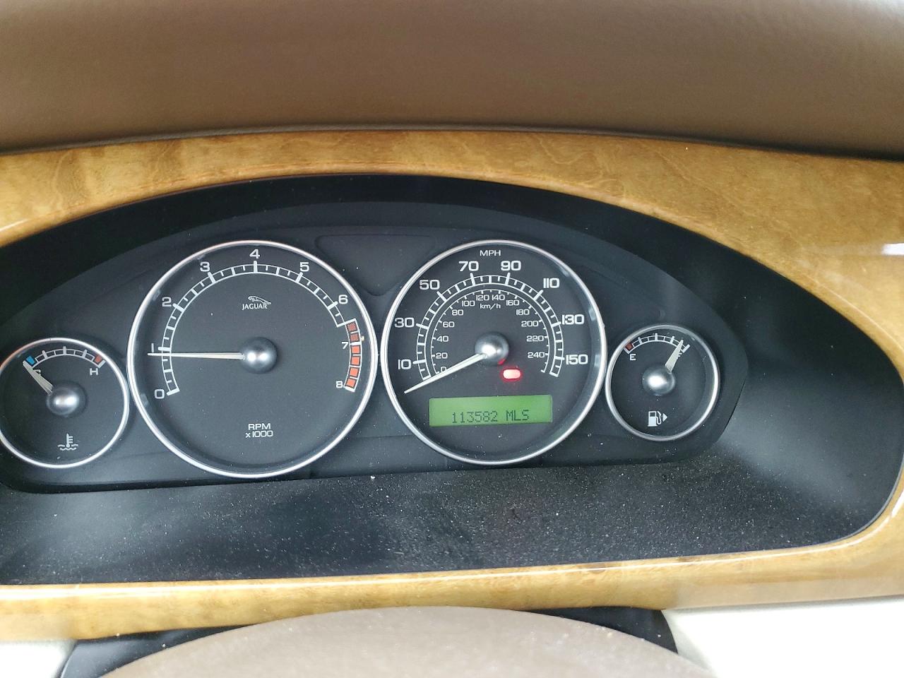 2004 Jaguar X-type 3.0 Red vin: SAJEA51C74WD68143