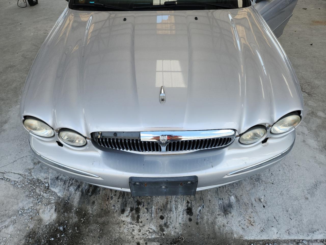 2002 Jaguar X-type 3.0 Silver vin: SAJEA51C82WC40183