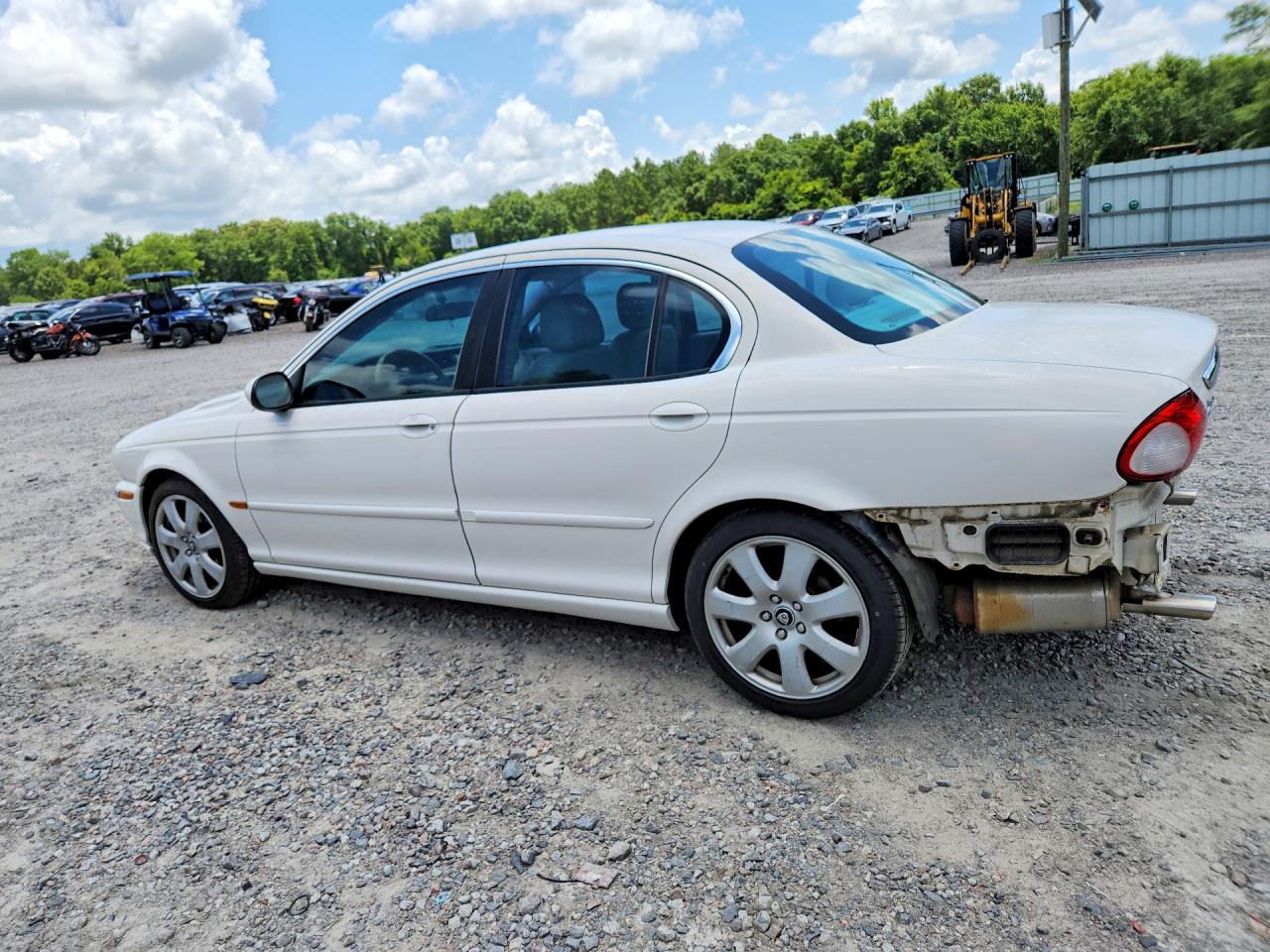 2004 Jaguar X-type 3.0 White vin: SAJEA51C84WD77899