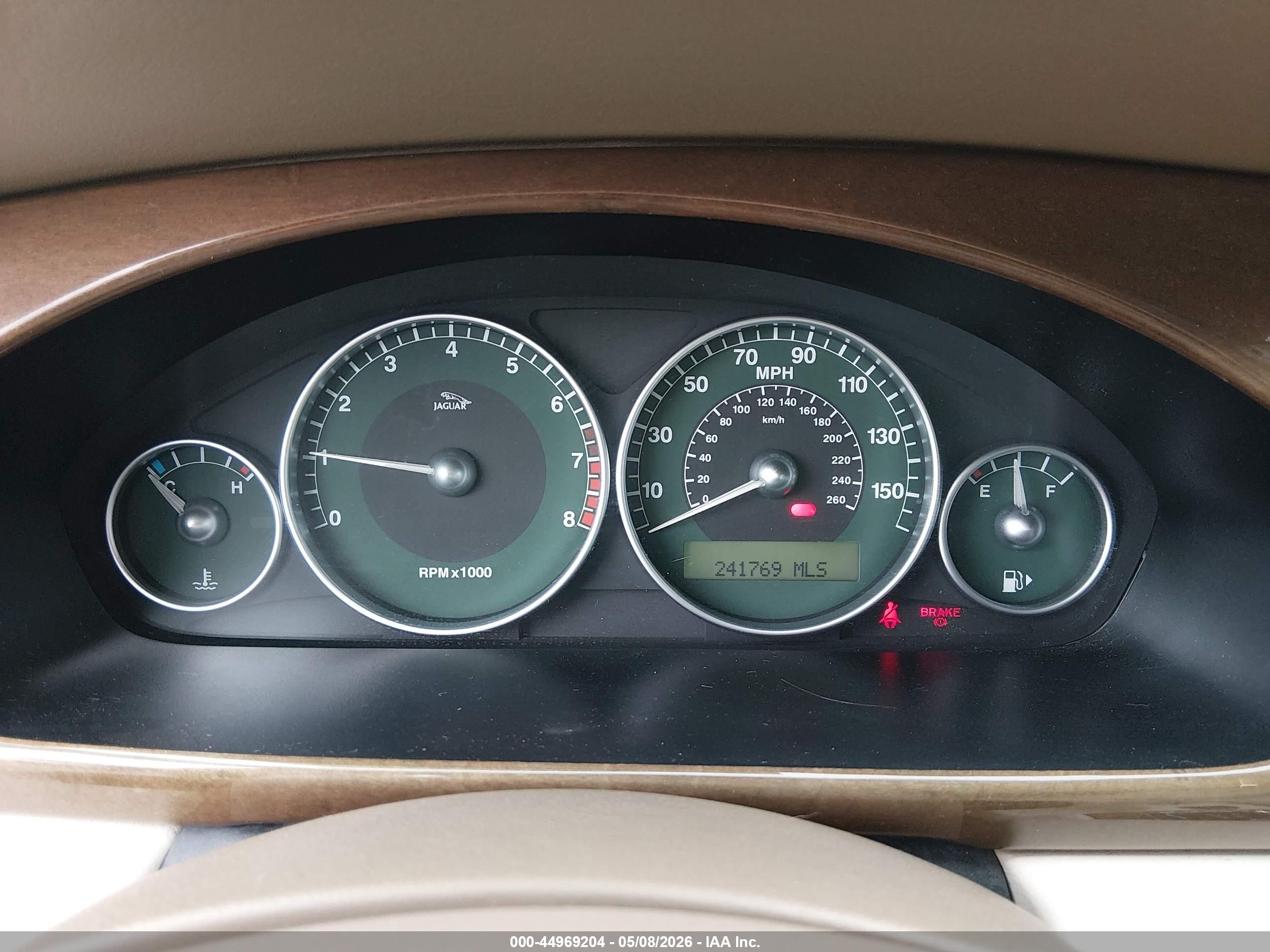 2003 Jaguar X-type 2.5 Silver vin: SAJEA51D13XD02415