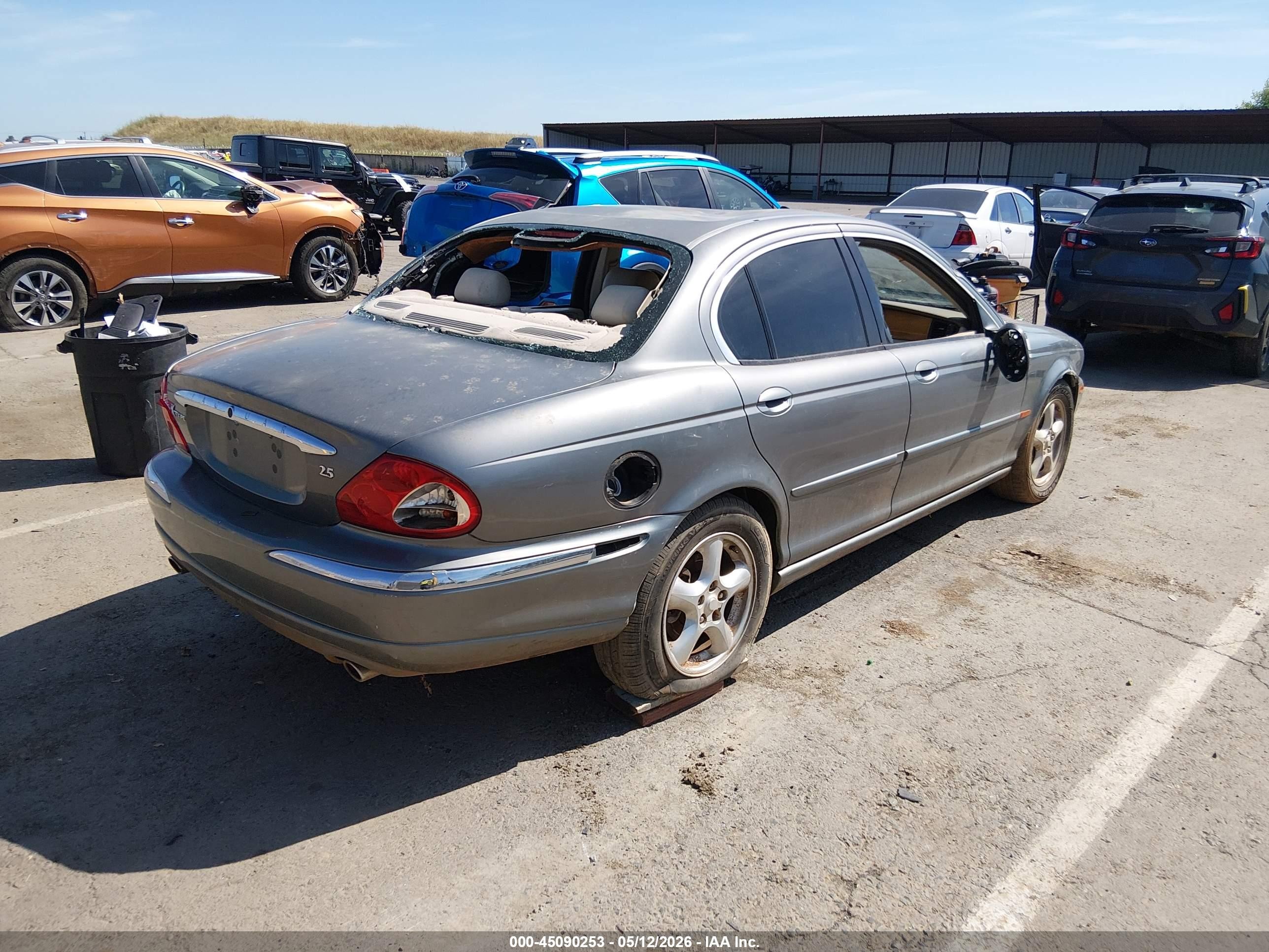 2003 Jaguar X-type 2.5 Light Blue vin: SAJEA51D33XC98349