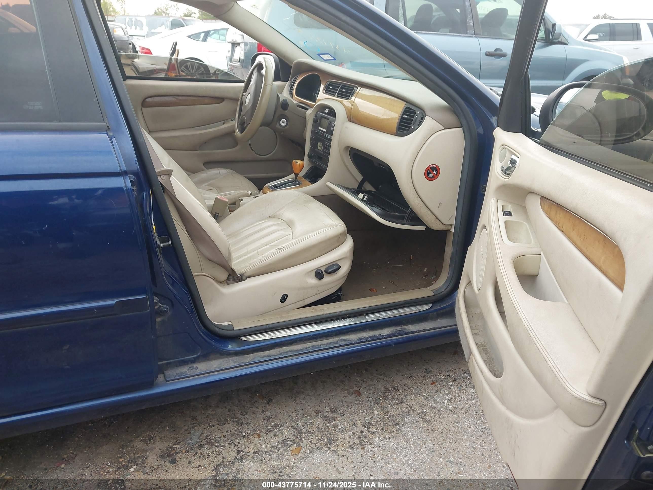 2002 Jaguar X-type 2.5l Dark Blue vin: SAJEA51D42XC60787