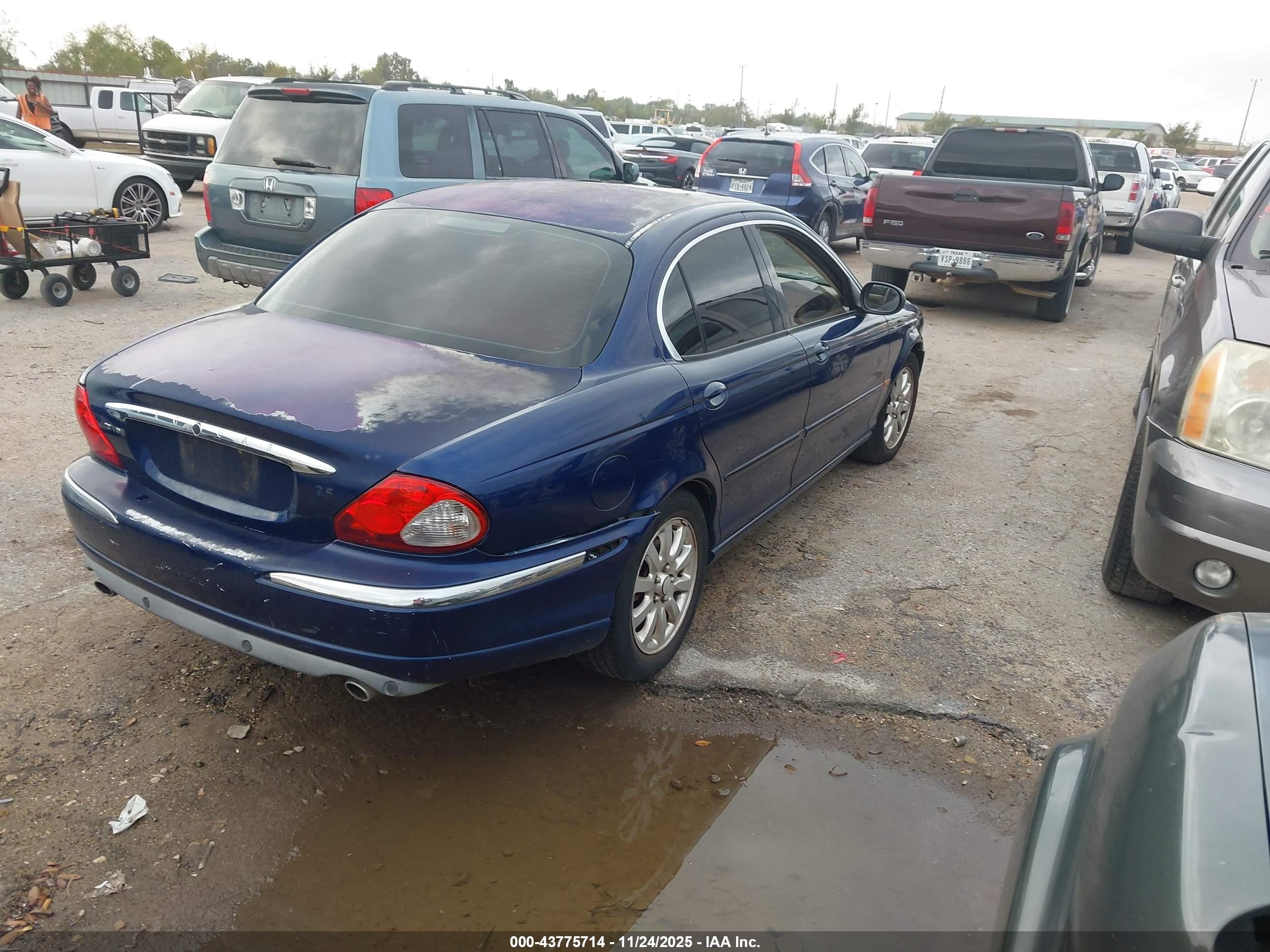 2002 Jaguar X-type 2.5l Dark Blue vin: SAJEA51D42XC60787