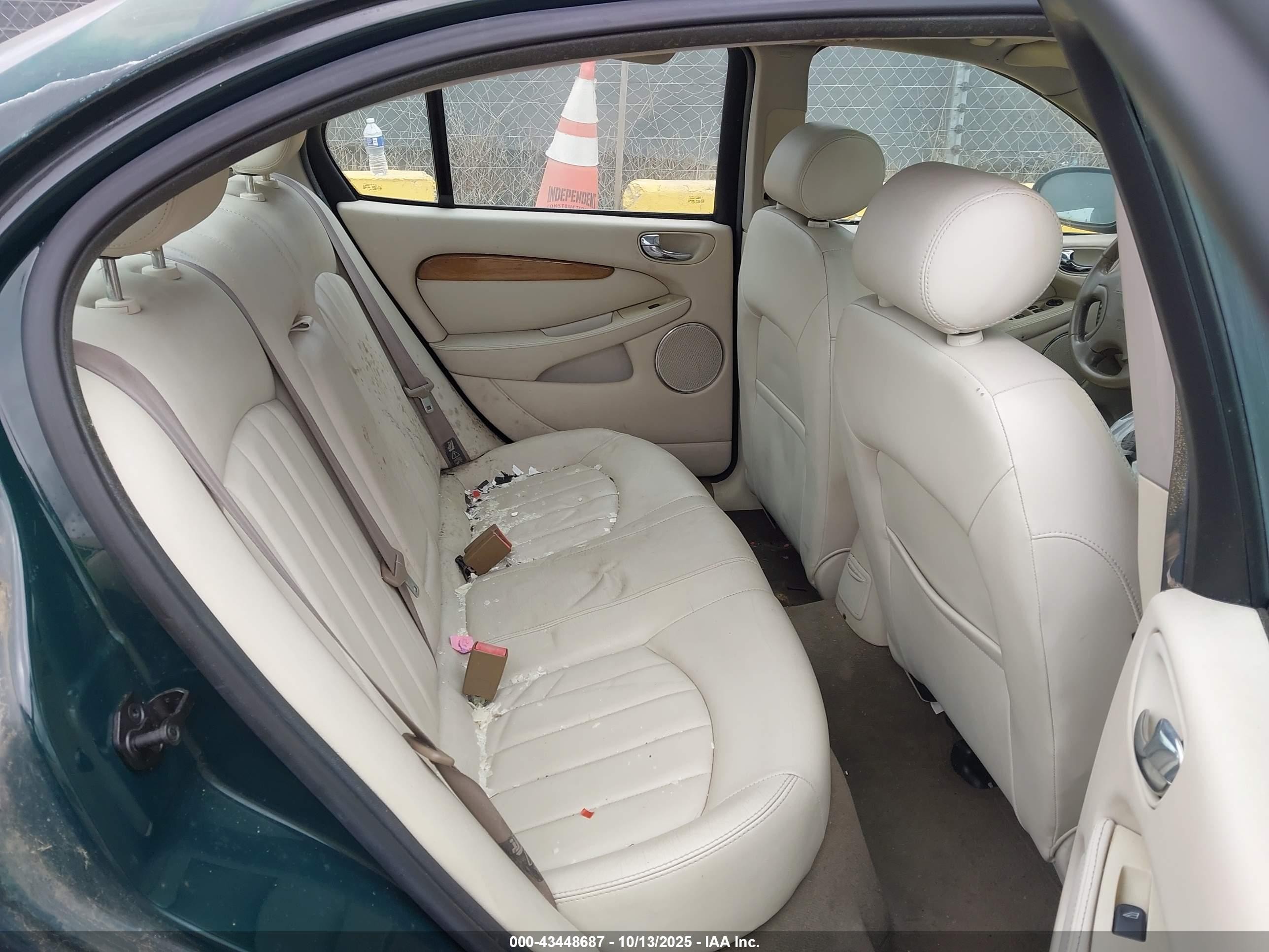 2002 Jaguar X-type 2.5l Green vin: SAJEA51D42XC85124
