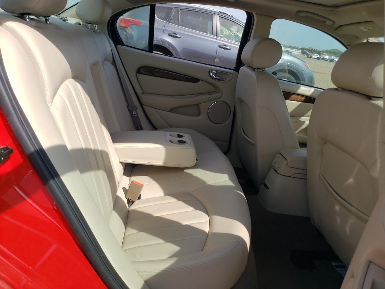 2002 Jaguar X-type 2.5 Red vin: SAJEA51D52XC67019