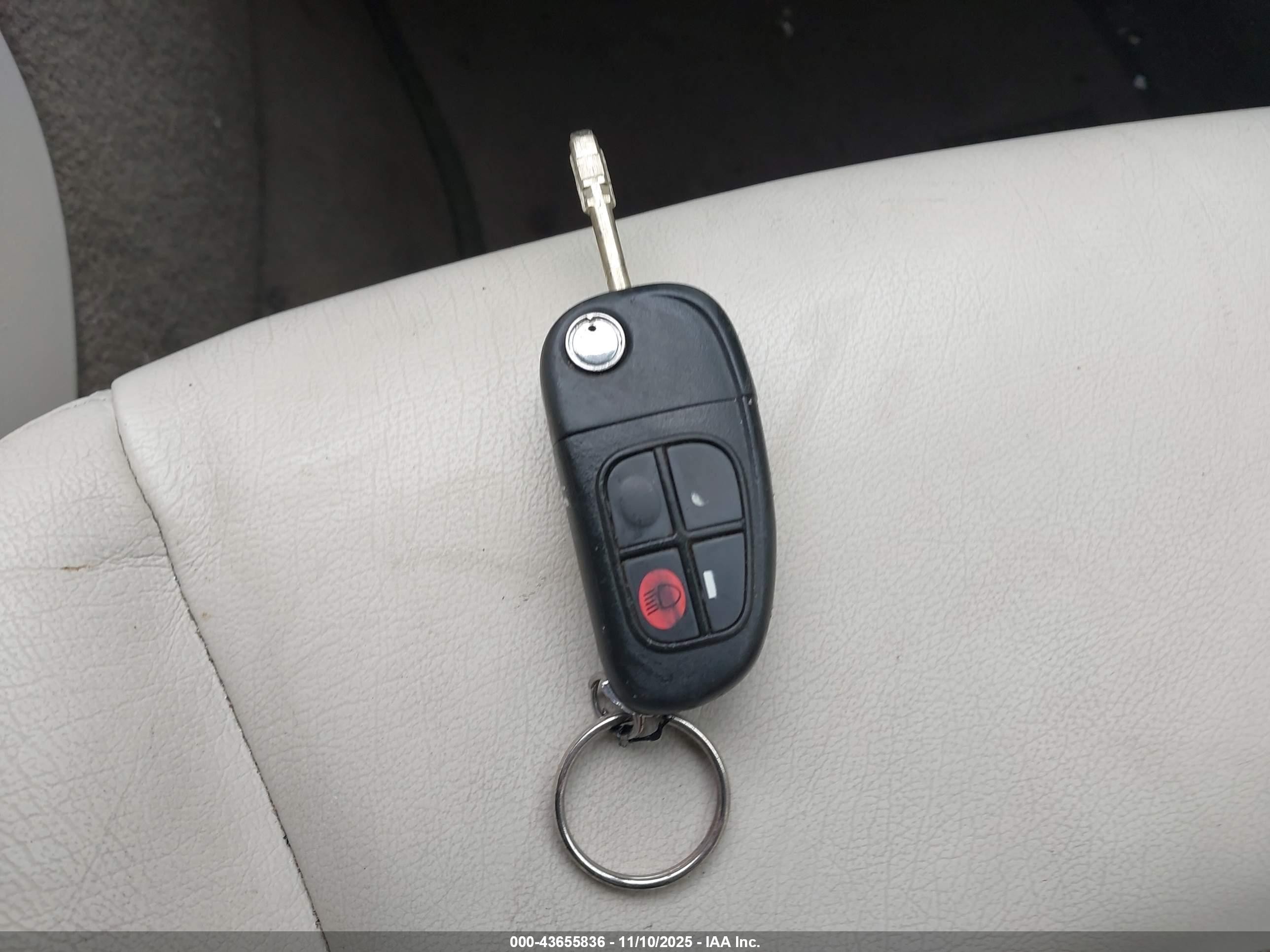 2002 Jaguar X-type 2.5l Red vin: SAJEA51D52XC67098