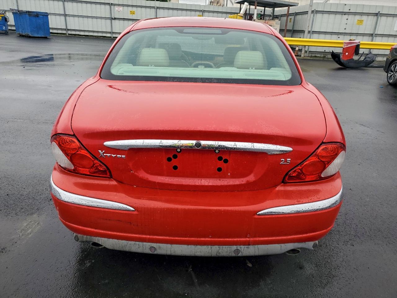 2002 Jaguar X-type 2.5 Red vin: SAJEA51D62XC56918
