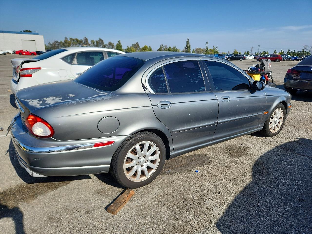 2002 Jaguar X-type 2.5 Gray vin: SAJEA51D62XC64372