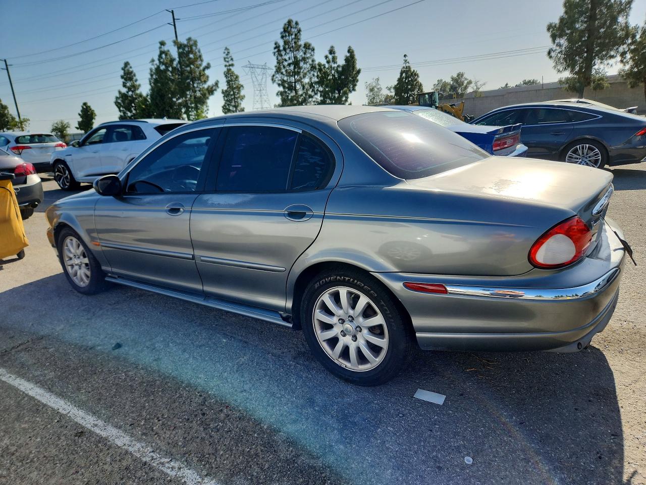 2002 Jaguar X-type 2.5 Gray vin: SAJEA51D62XC64372
