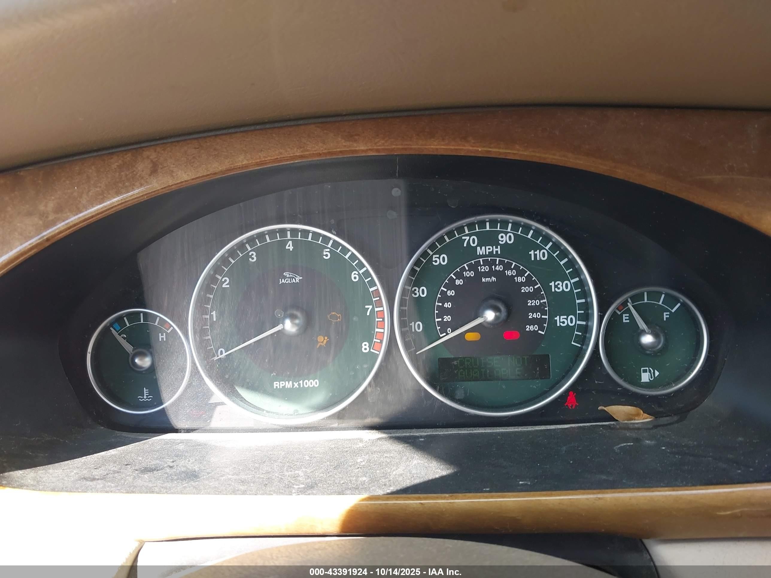 2002 Jaguar X-type 2.5l Red vin: SAJEA51D72XC23717