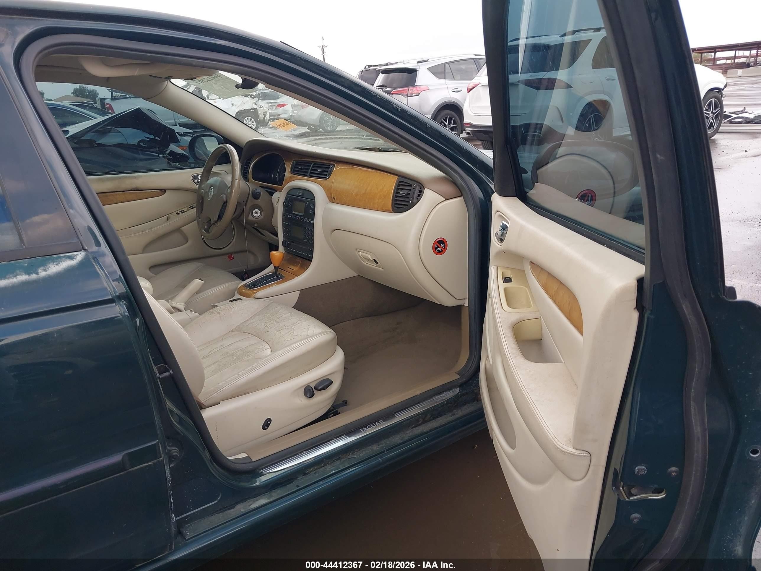 2002 Jaguar X-type 2.5l Green vin: SAJEA51D72XC31297