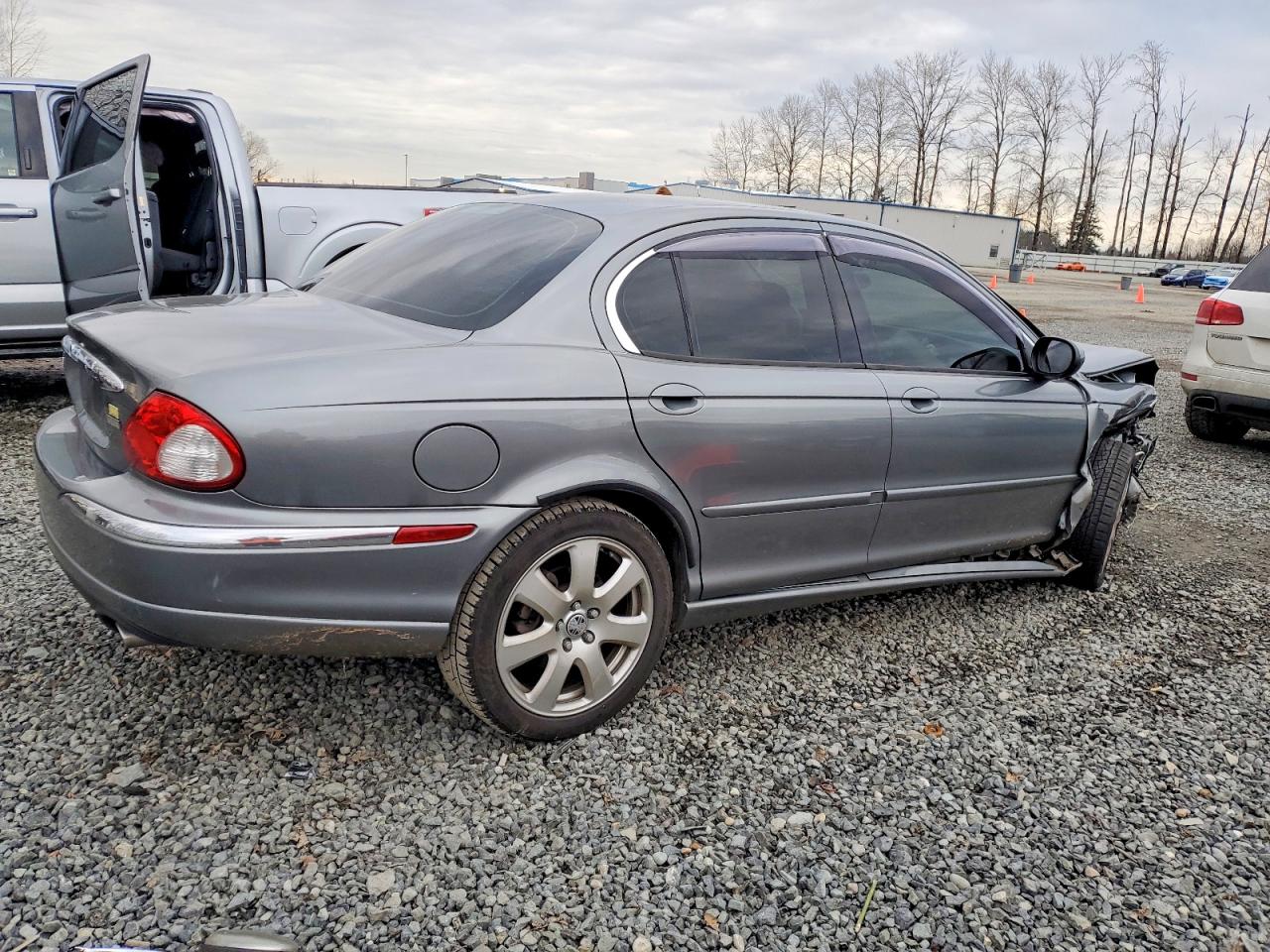 2003 Jaguar X-type 2.5 Gray vin: SAJEA51D73XD03469
