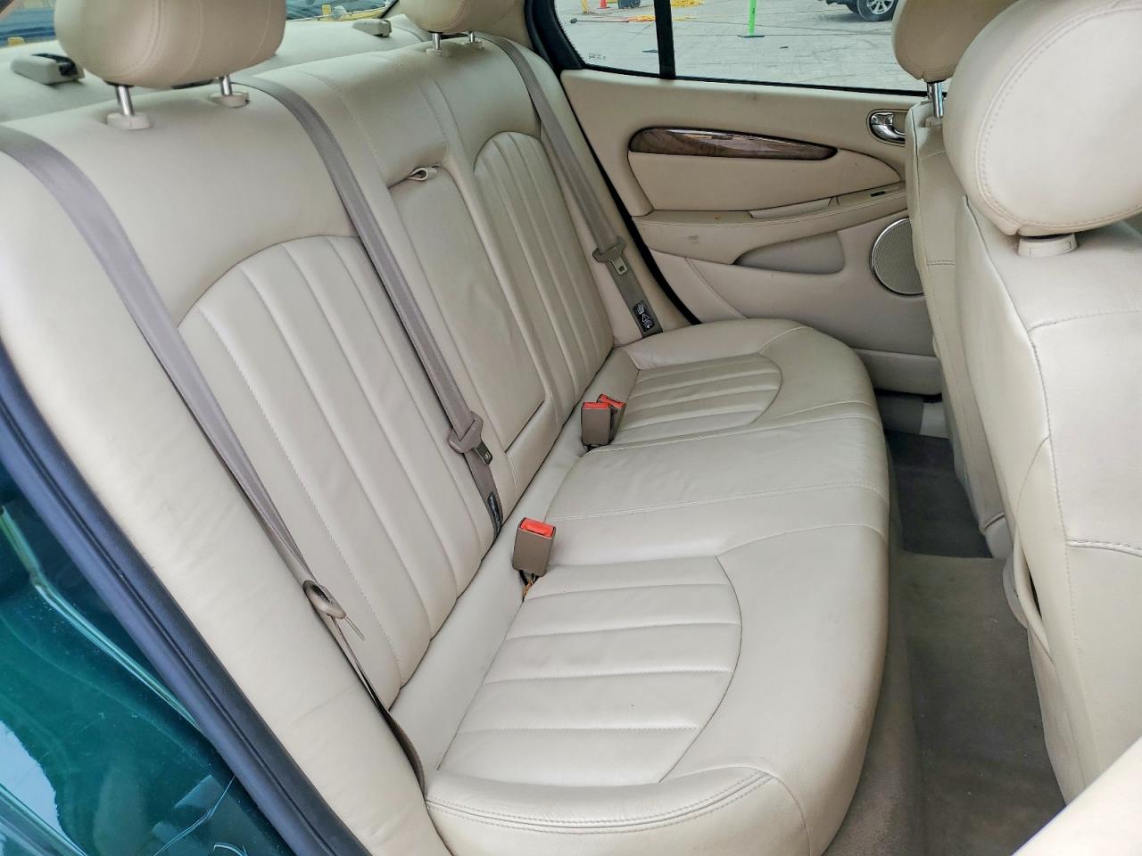 2003 Jaguar X-type 2.5 Green vin: SAJEA51D83XD41065