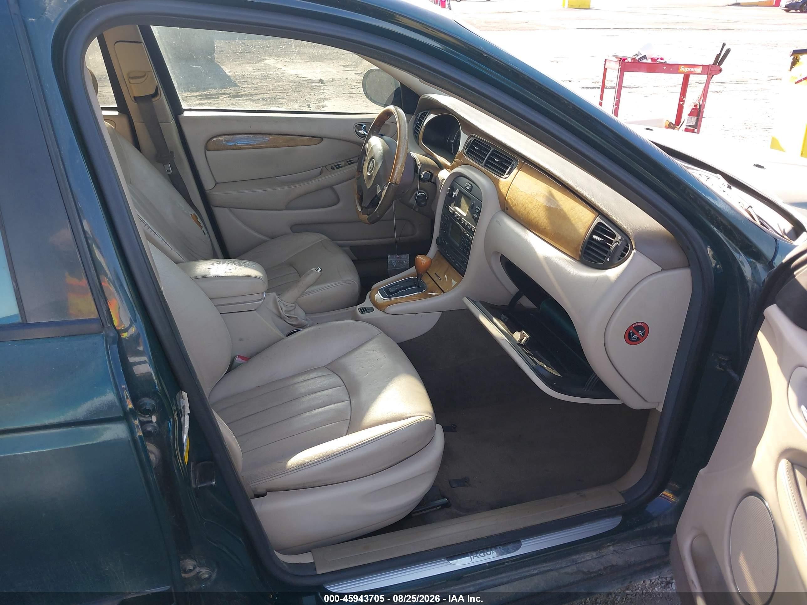 2003 Jaguar X-type 2.5 Green vin: SAJEA51D83XD49781