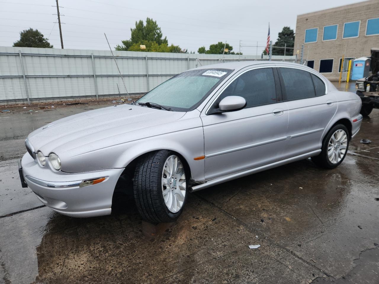 2002 Jaguar X-type 2.5 Silver vin: SAJEA51D92XC74006