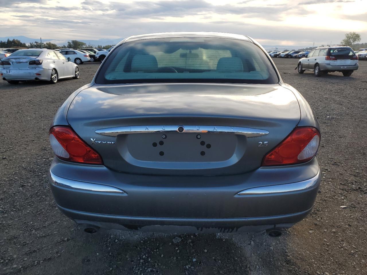 2002 Jaguar X-type 2.5 Серый vin: SAJEA51DX2XC80042