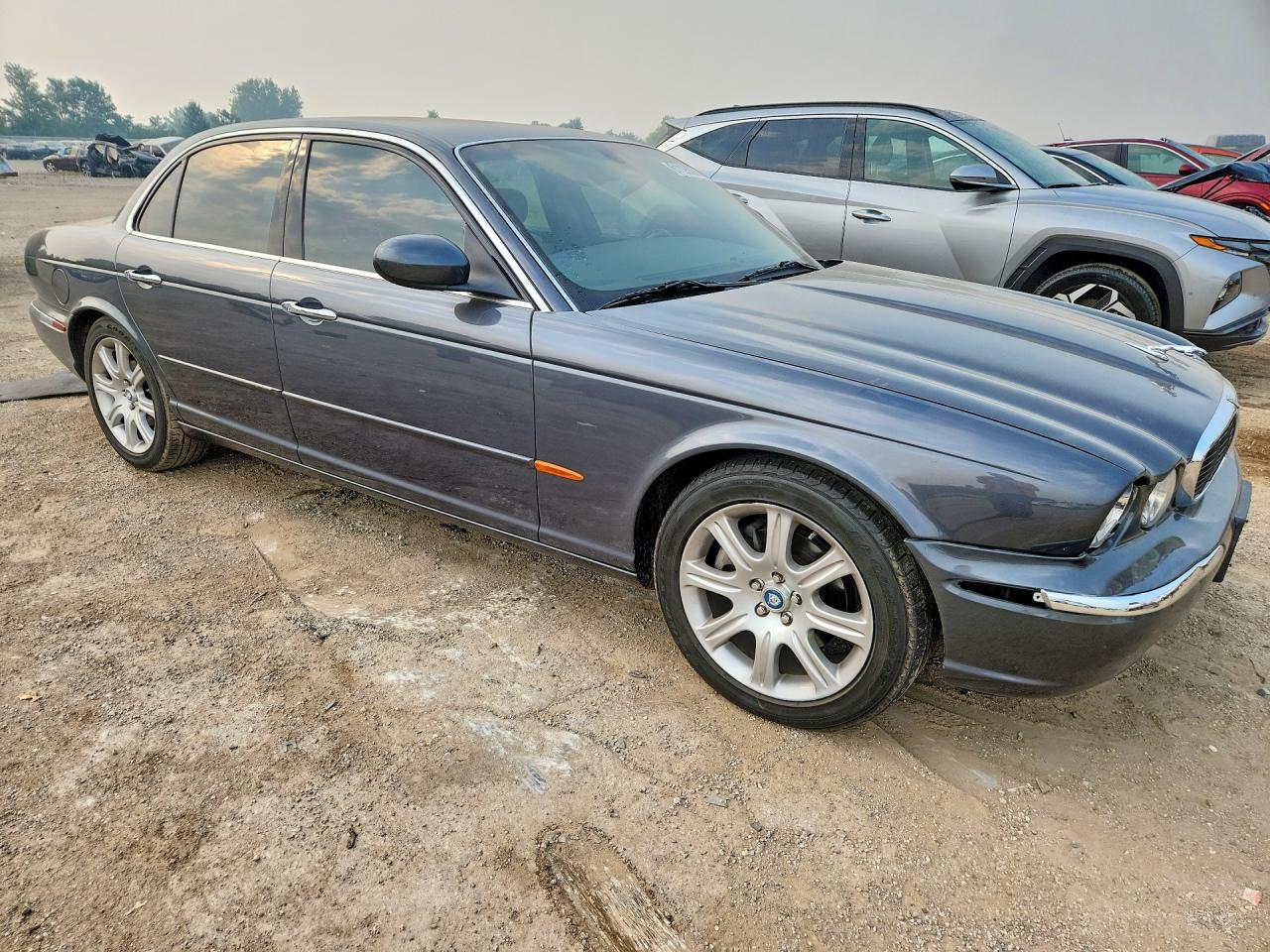 2004 Jaguar Xj8 Gray vin: SAJEA71C14SG04742