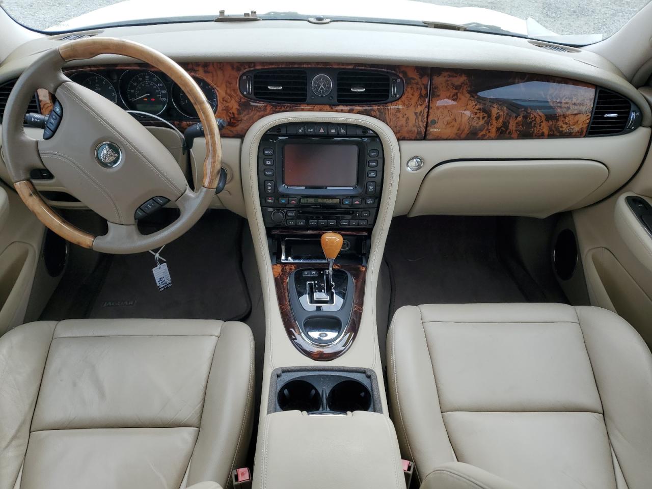 2004 Jaguar Xj8 White vin: SAJEA71C34SG01423