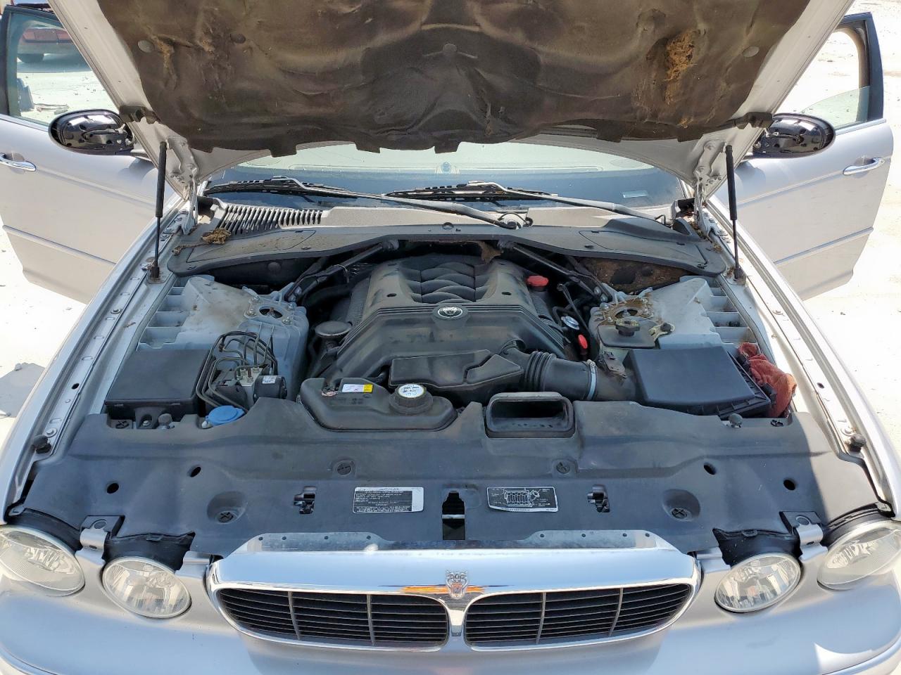 2004 Jaguar Xj8 Серебряный vin: SAJEA71C34SG03026
