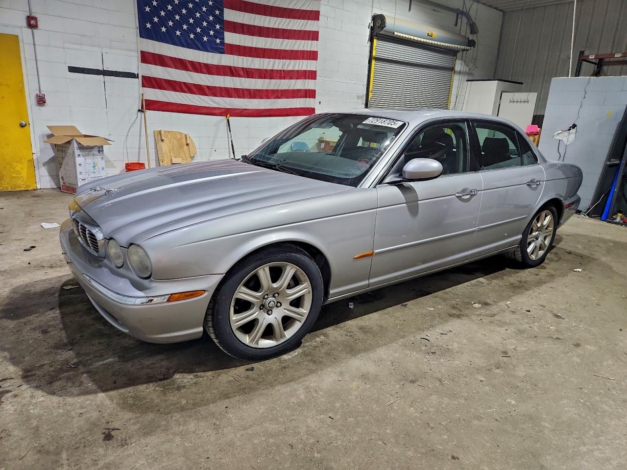 2004 Jaguar Xj8 Серебряный vin: SAJEA71C84SG03085