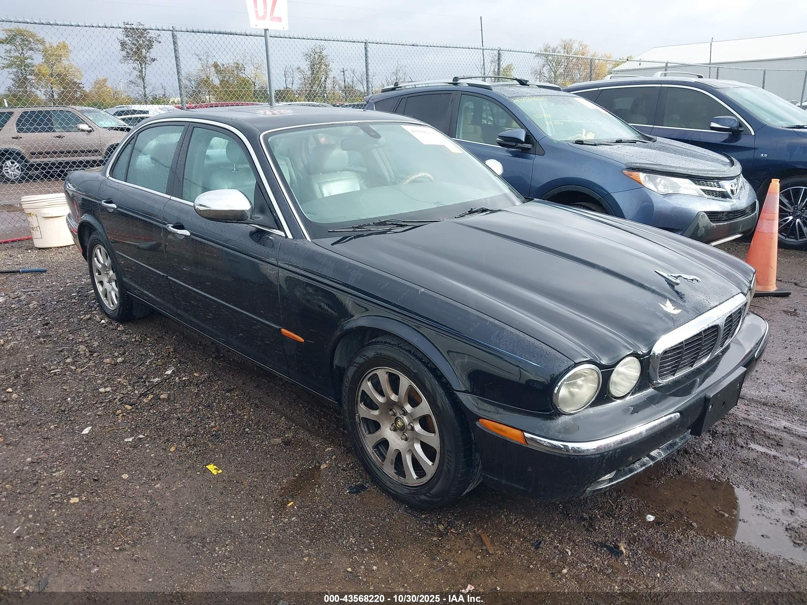 2004 Jaguar Xj Xj8 Black vin: SAJEA71C94SG05850