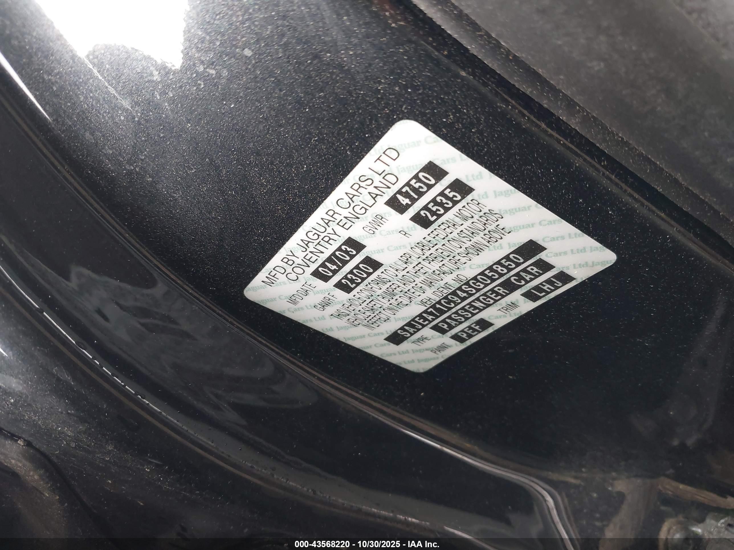 2004 Jaguar Xj Xj8 Black vin: SAJEA71C94SG05850
