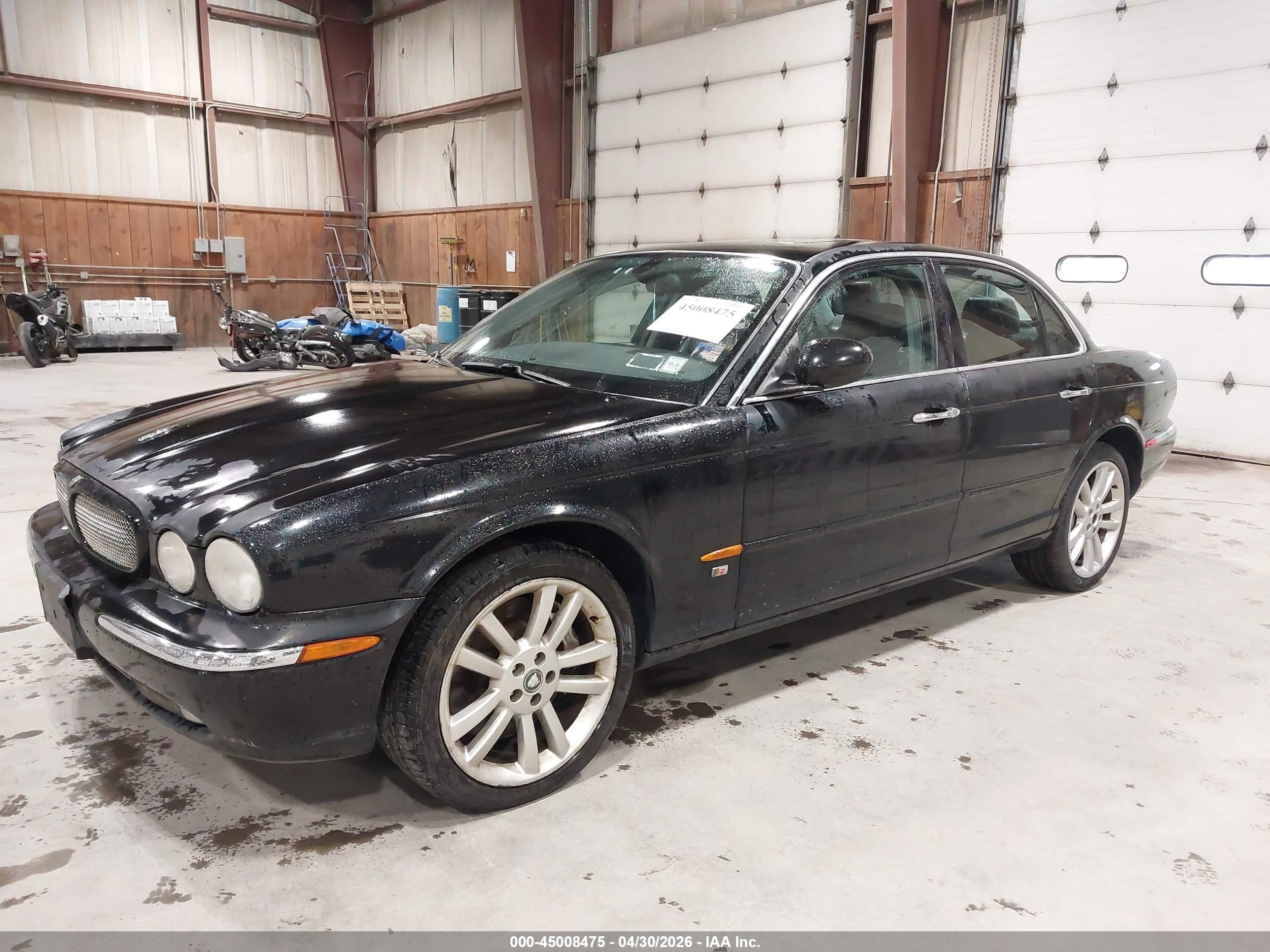2004 Jaguar Xj Xjr Black vin: SAJEA73B64TG10714