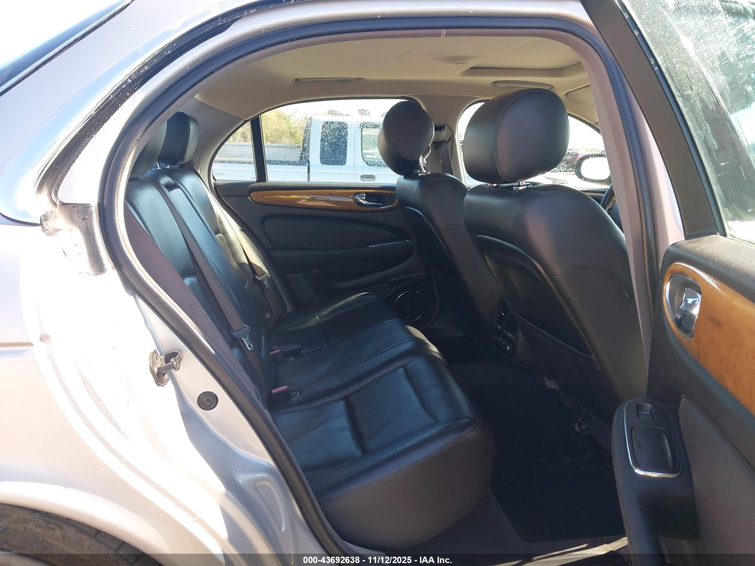 2004 Jaguar Xj Xjr Silver vin: SAJEA73B84TG11251
