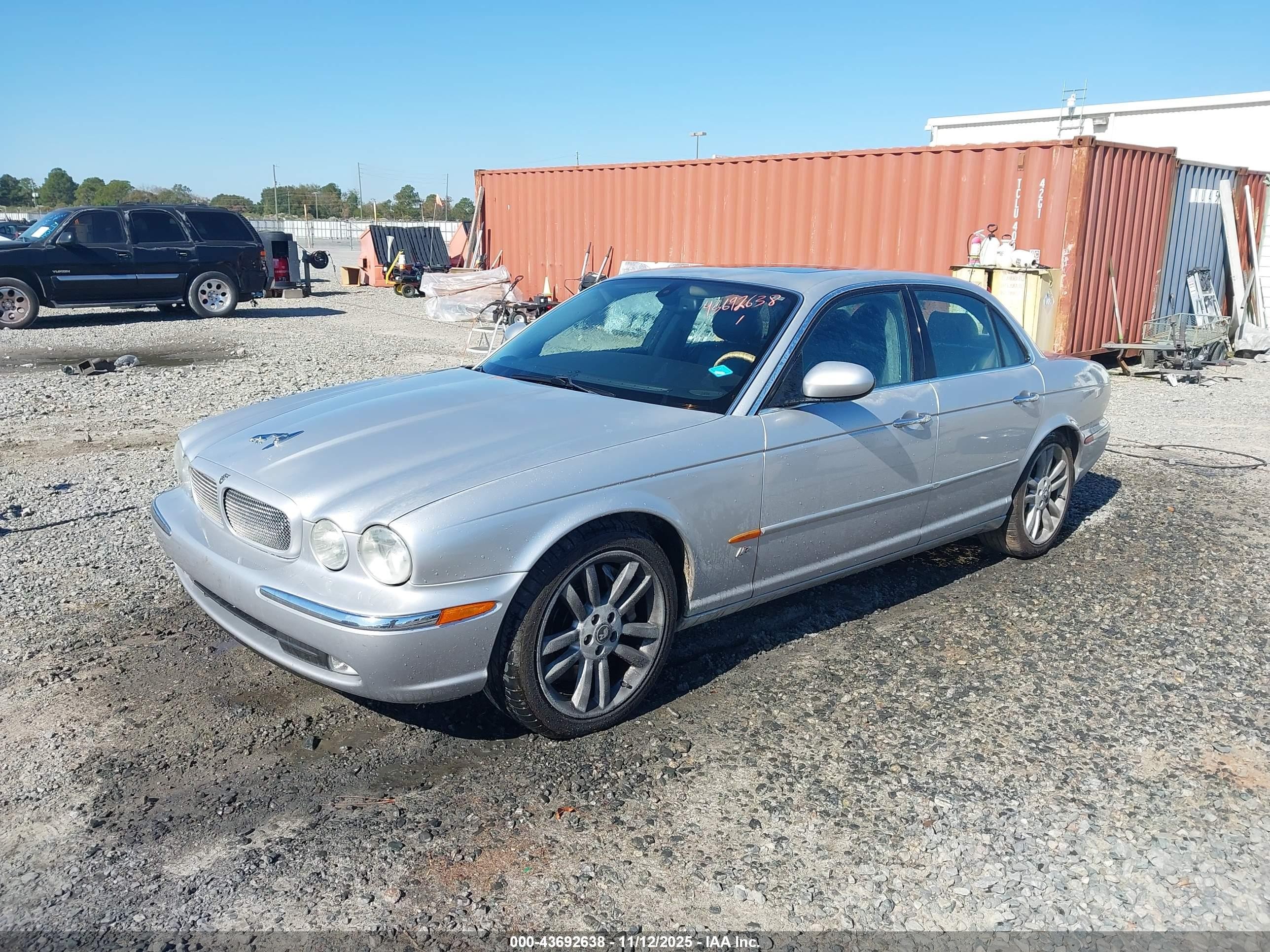 2004 Jaguar Xj Xjr Silver vin: SAJEA73B84TG11251