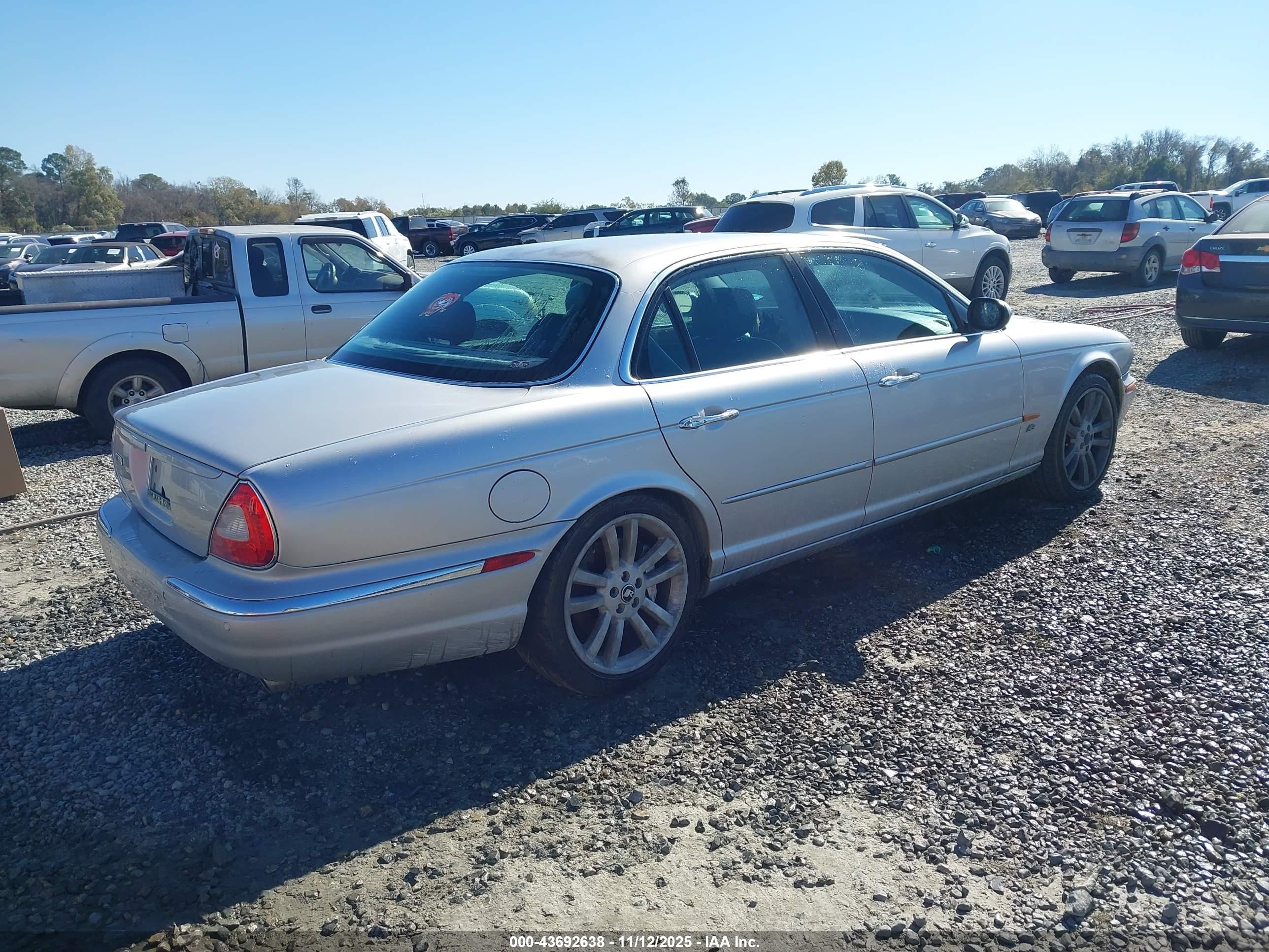 2004 Jaguar Xj Xjr Silver vin: SAJEA73B84TG11251
